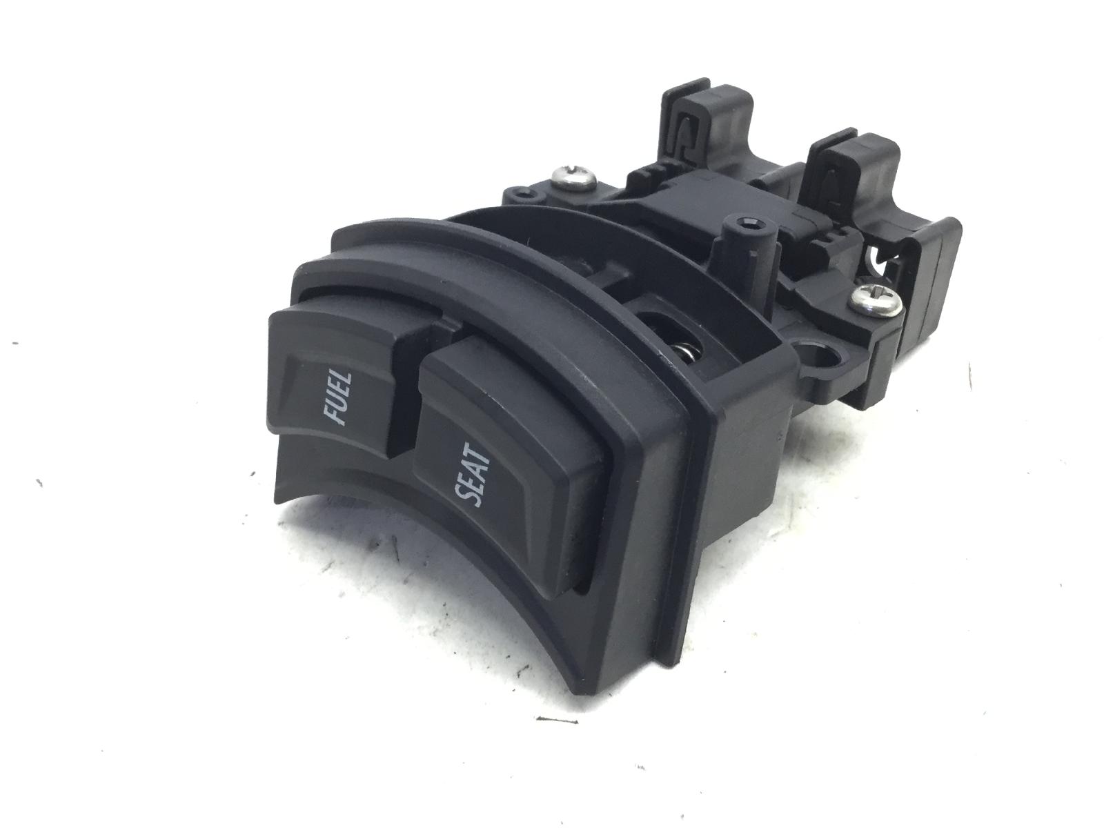 Voge sfida sr16 125 tasti pulsanti apertura sella e sportello benzina 2025 2025 llcvt1a0
