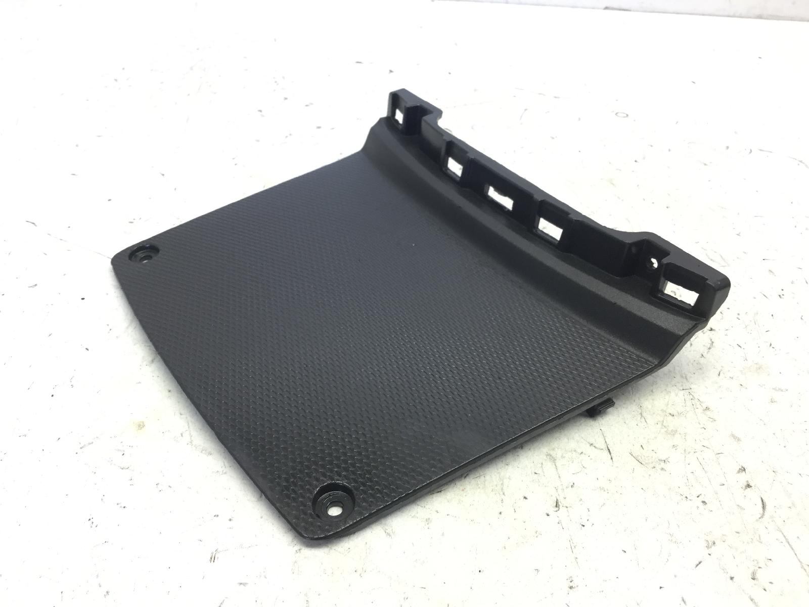 Voge sfida sr16 125 carena coperchio pedana pavimento poggiapiedi 2025 2025 llcvt1a0