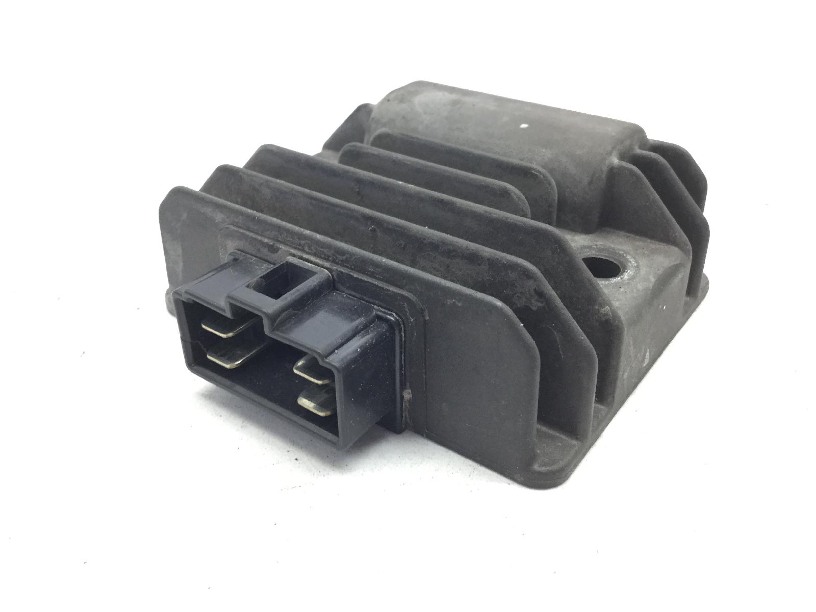 Yamaha xsr 125 regolatore di tensione 2021 2021 re441