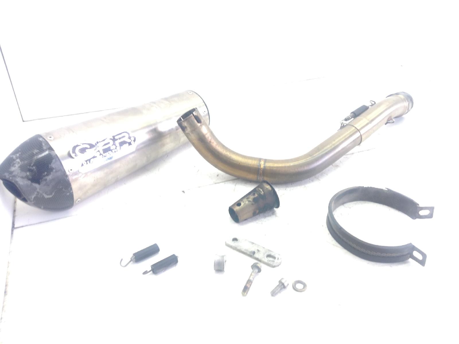 Honda hornet 600 collettore e terminale non originale - marca gpr 2002 2002 pc36a02f
