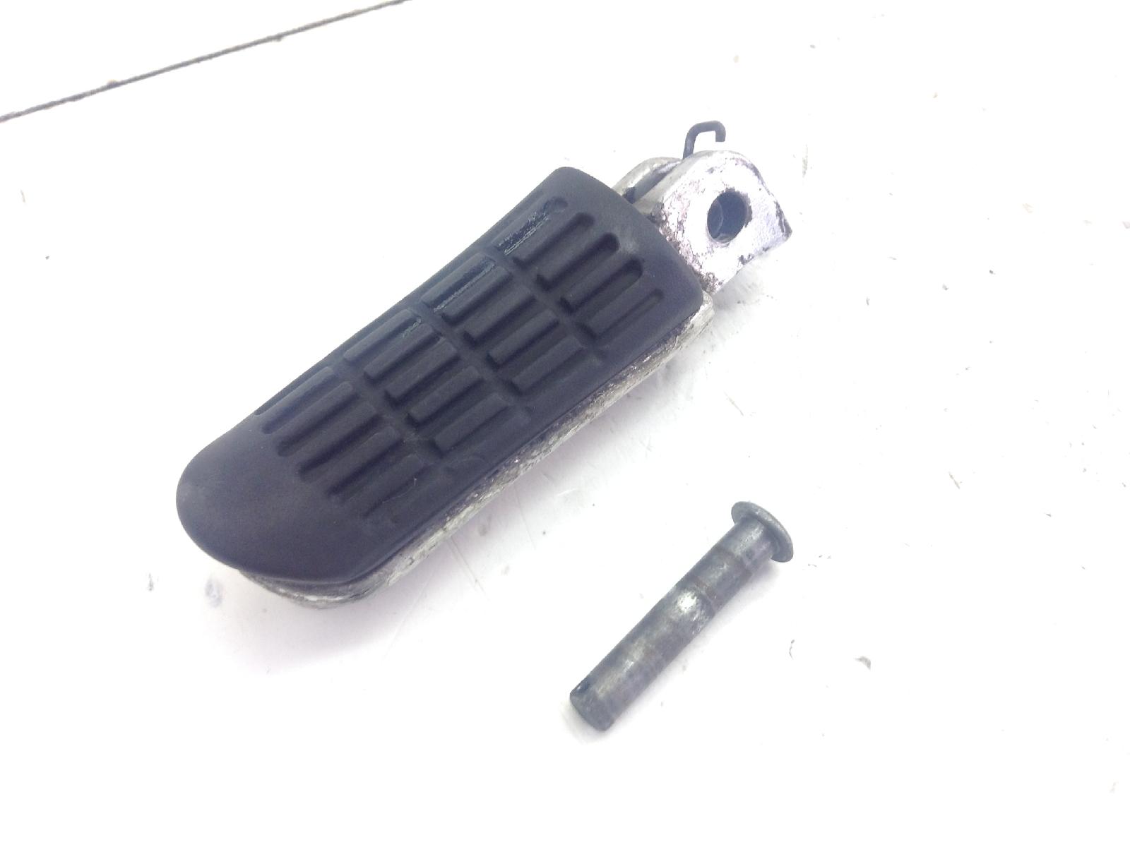 Honda hornet 600 pedana poggiapiedi anteriore destra 2002 2002 pc36a02f