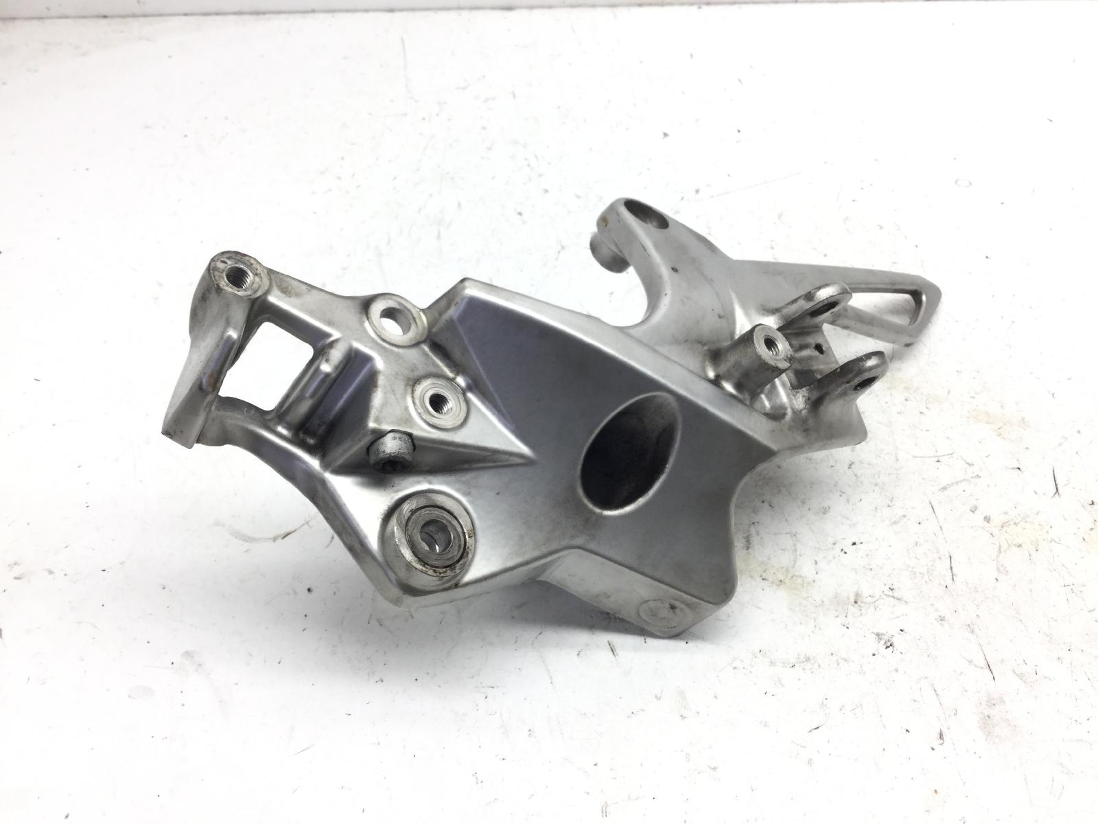 Bmw f 800 s abs 800 staffa sinistra supporto pedana anteriore 2004 2012 wb10216