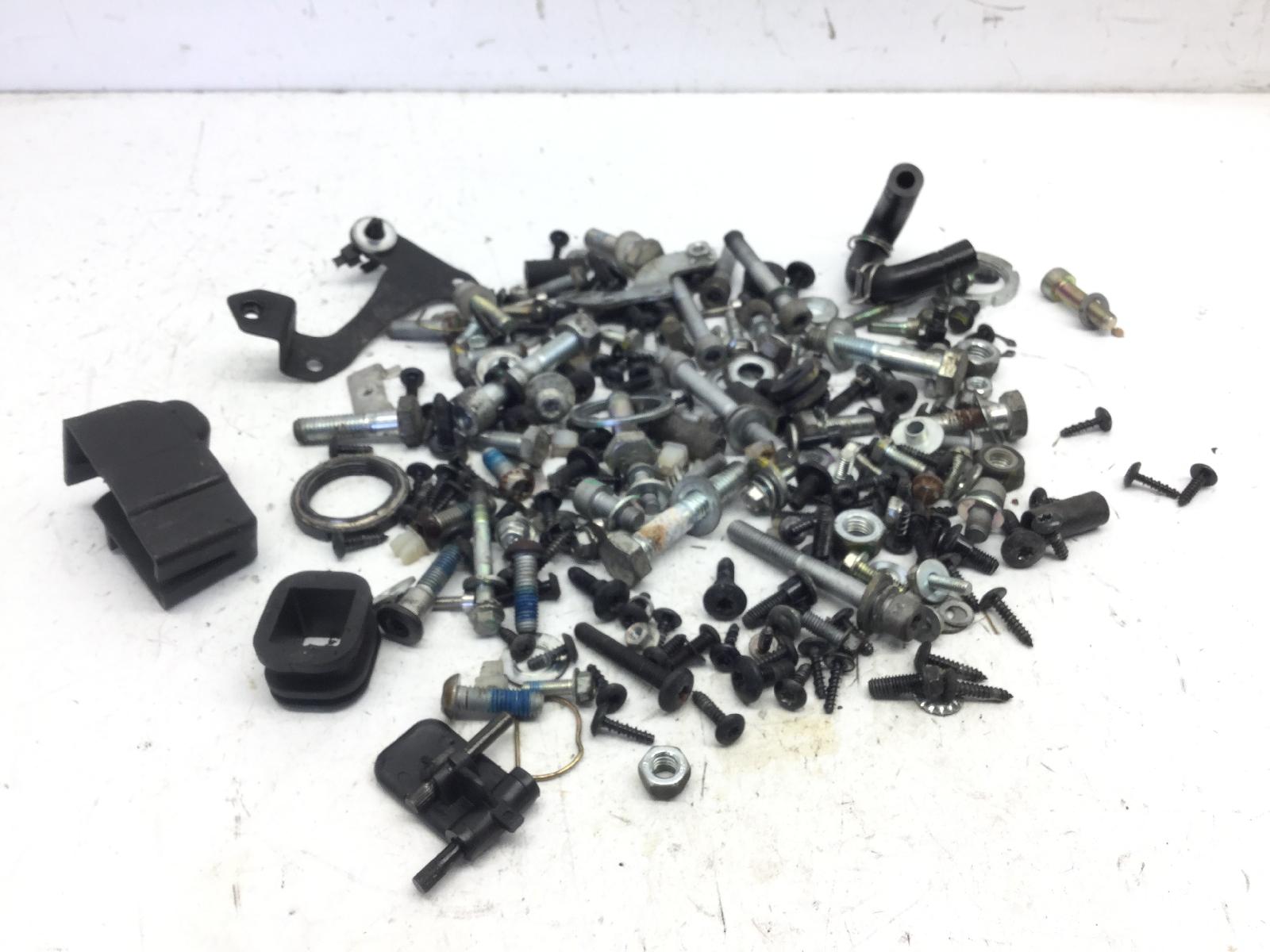 Piaggio medley ie abs 125 kit viti bulloni bulloneria telaio assortiti 2016 2019 rp8ma0121