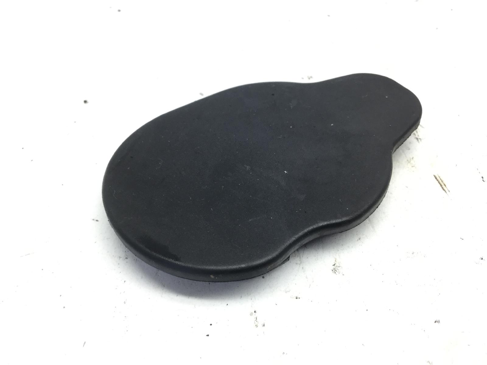 Piaggio medley ie abs 125 tappo in gomma interno sportello controscudo 2016 2019 rp8ma0121