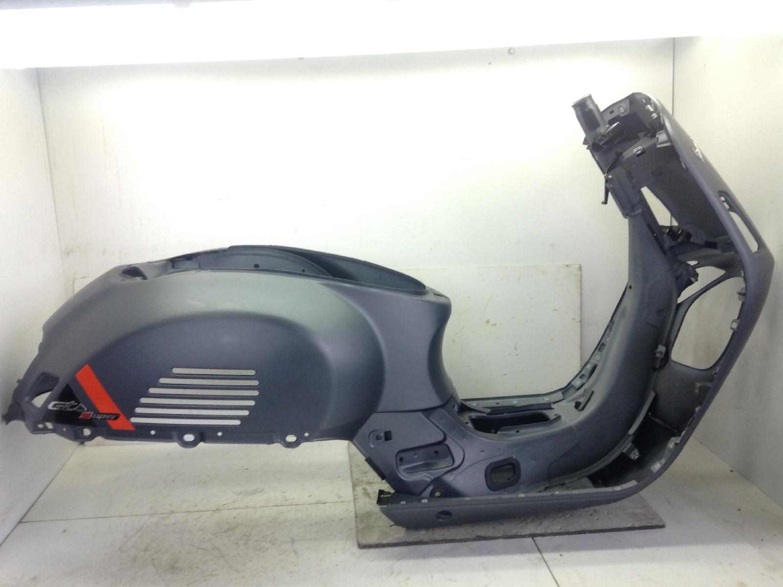 Piaggio vespa gts super abs km 0 300 telaio - leggi descrizione 2022 2024 md3103