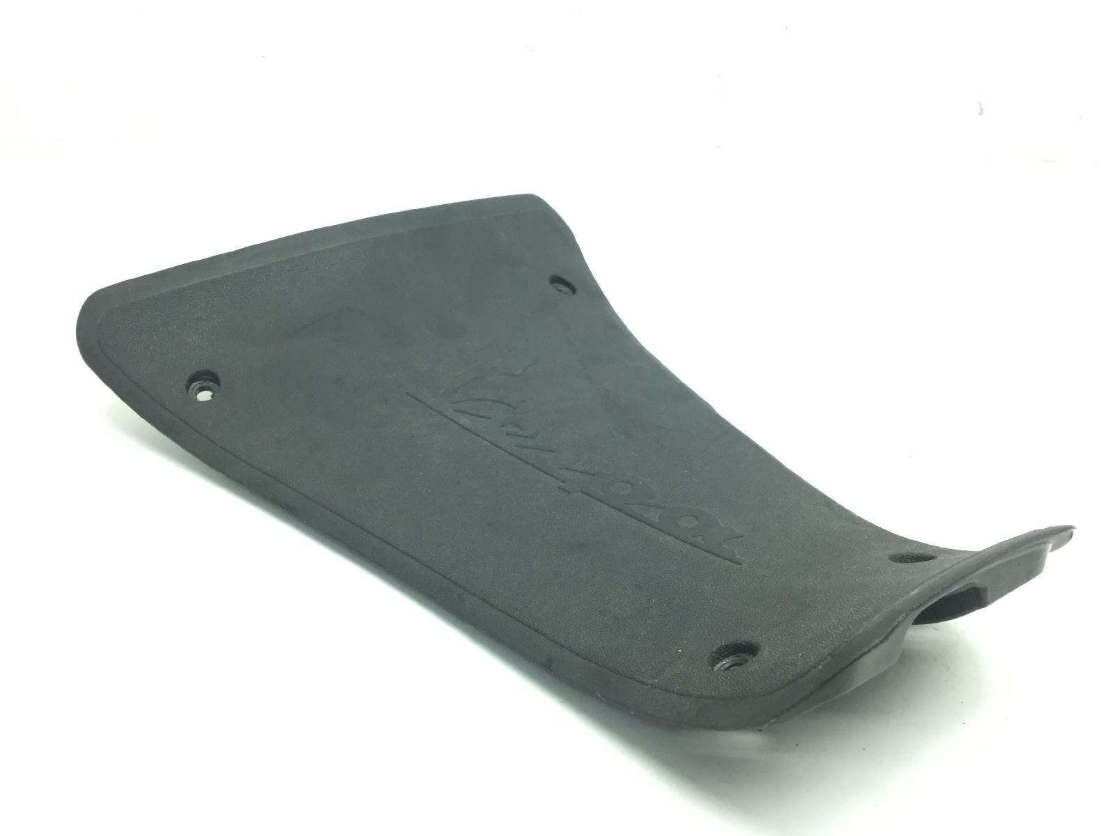 Piaggio vespa gts super abs km 0 300 coperchio batteria 2022 2024 md3103