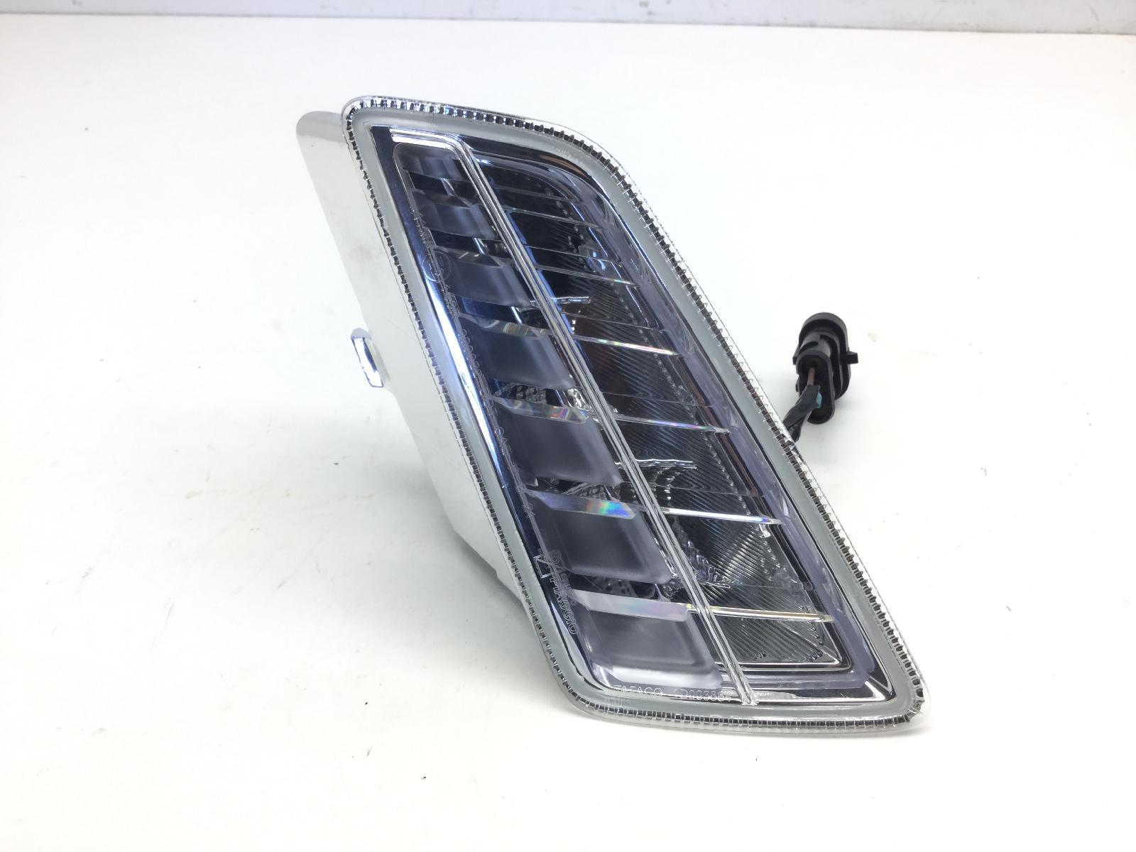Piaggio vespa gts super abs km 0 300 freccia anteriore destra 2022 2024 md3103