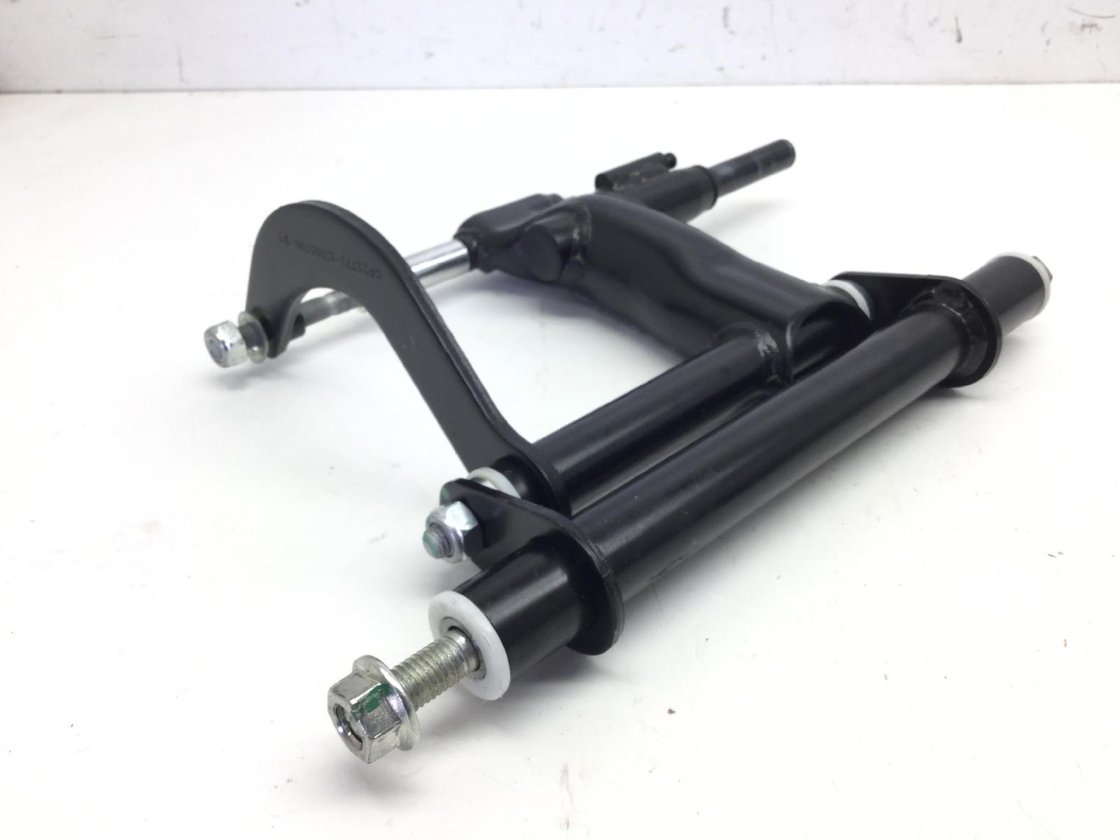 Piaggio vespa gts super abs km 0 300 staffa supporto motore 2022 2024 md3103
