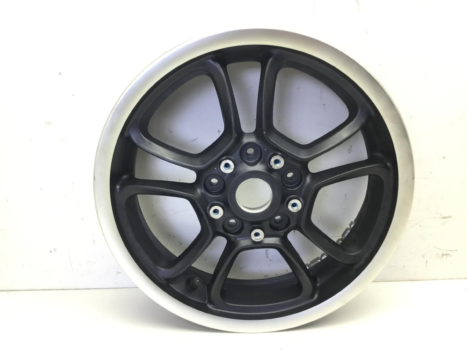 Piaggio vespa gts super abs km 0 300 cerchio ruota posteriore 12 x 3.00 2022 2024 md3103