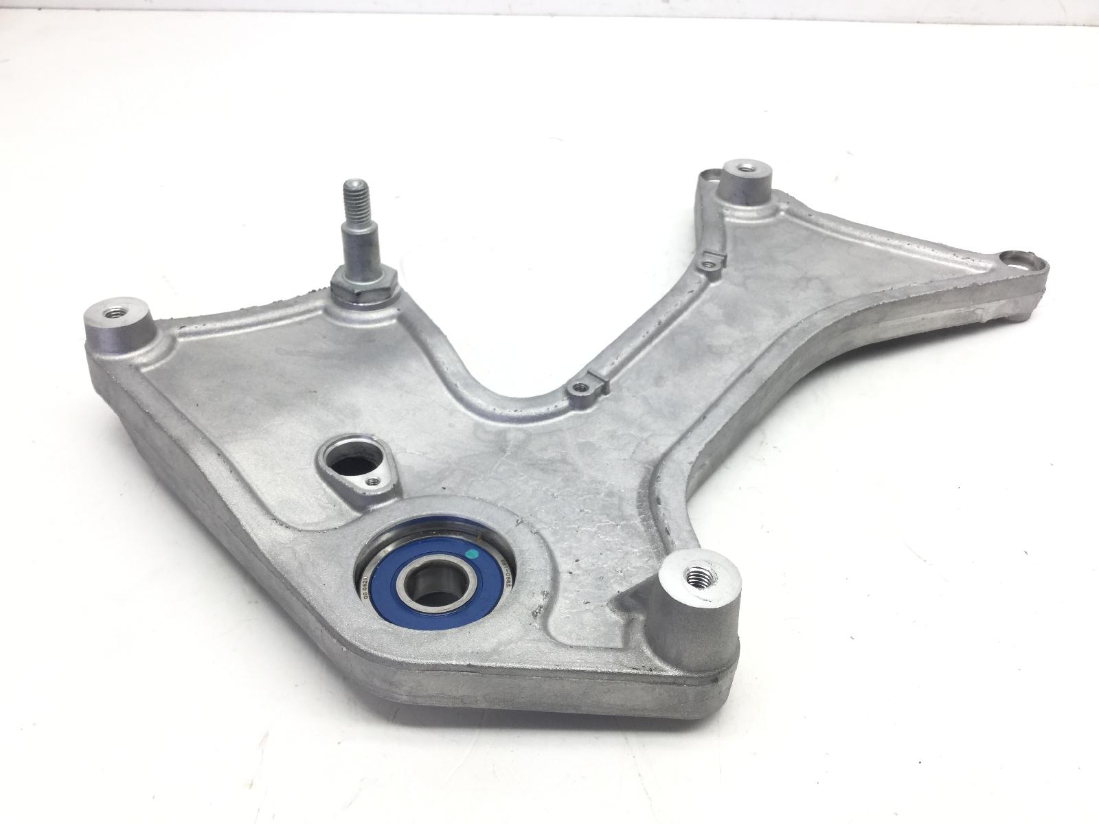 Piaggio vespa gts super abs km 0 300 staffa supporto scarico marmitta 2022 2024 md3103