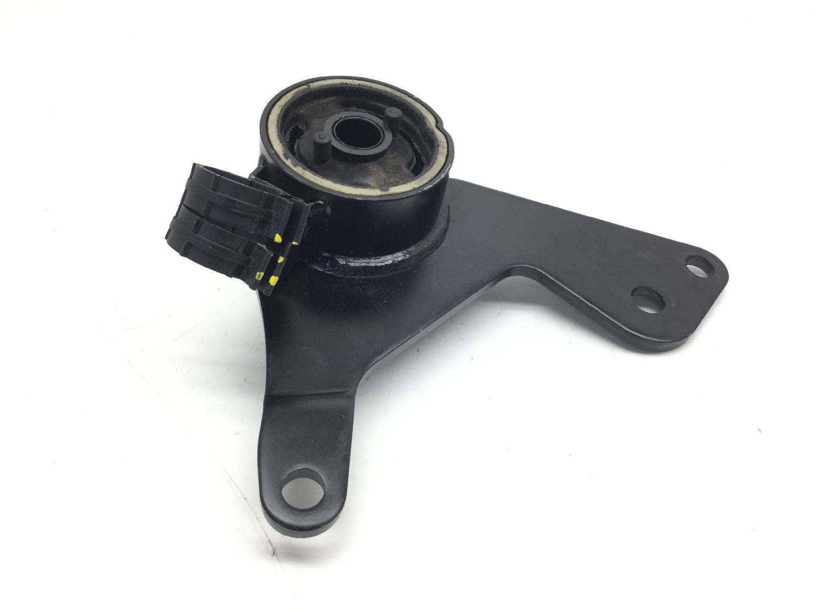 Piaggio vespa gts super abs km 0 300 staffa supporto e silent block 2022 2024 md3103