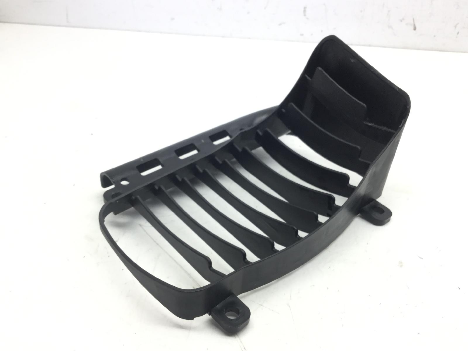 Piaggio vespa gts super abs km 0 300 griglia sinistra radiatore 2022 2024 md3104