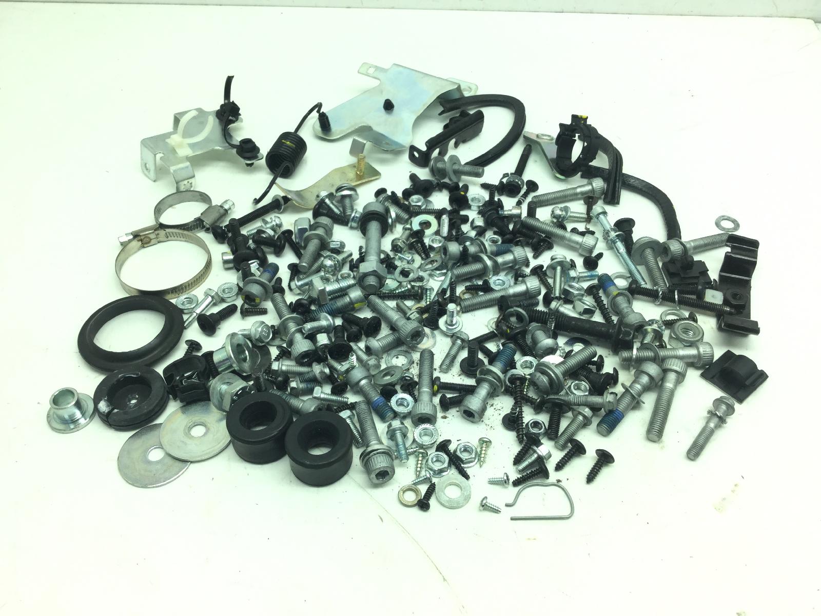 Piaggio vespa gts super abs km 0 300 kit viti bulloni telaio assortiti 2022 2024 md3104