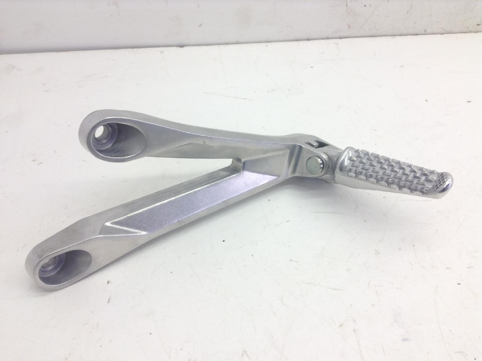 Honda cbr rr abs 600 pedana posteriore poggiapiede sinistra e supporto 2024 2026 pc69axrk
