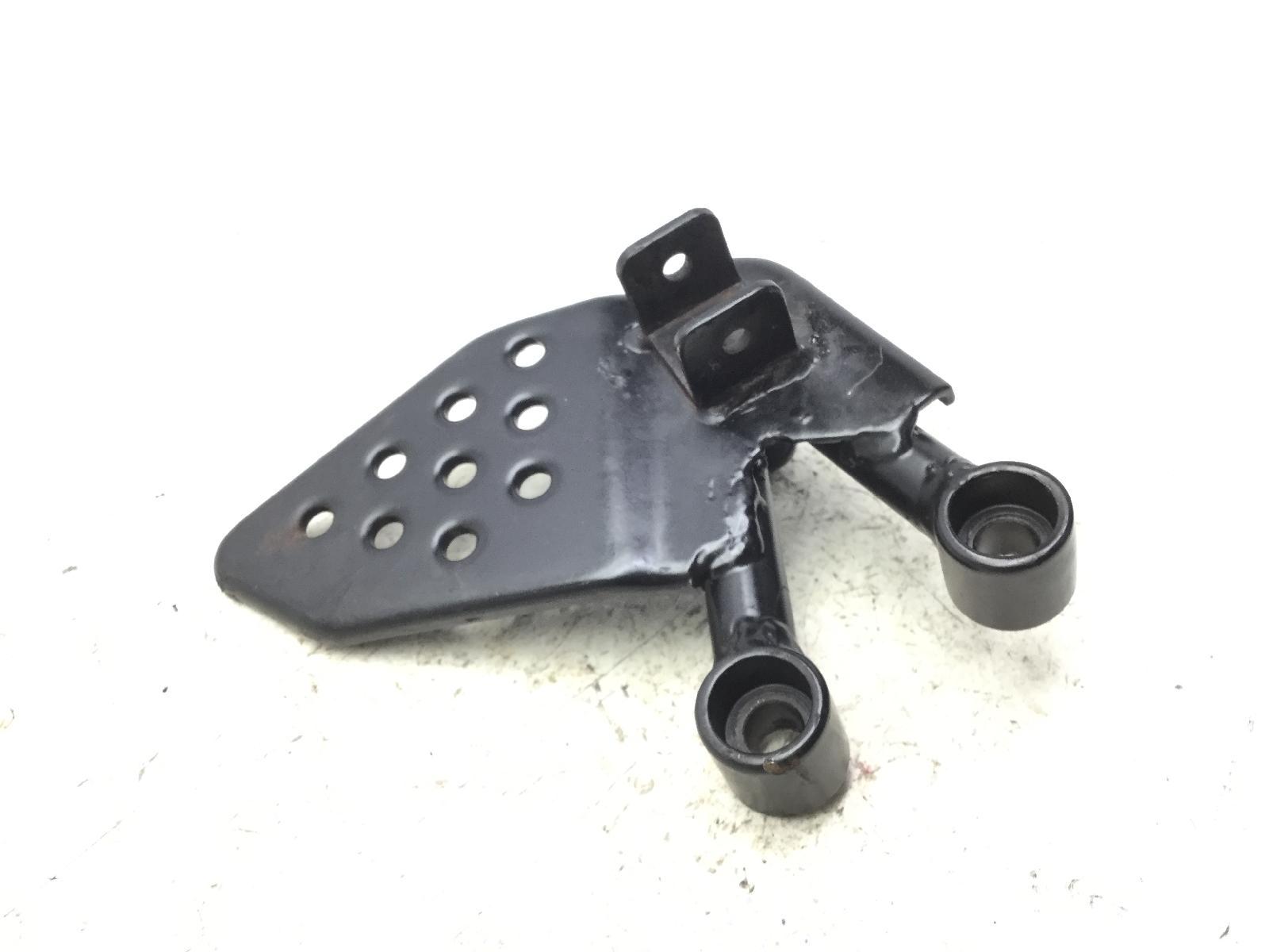 Ksr moto grs 125 staffa supporto pedana poggiapiede anteriore destra 2017 2020 v4u14006gb