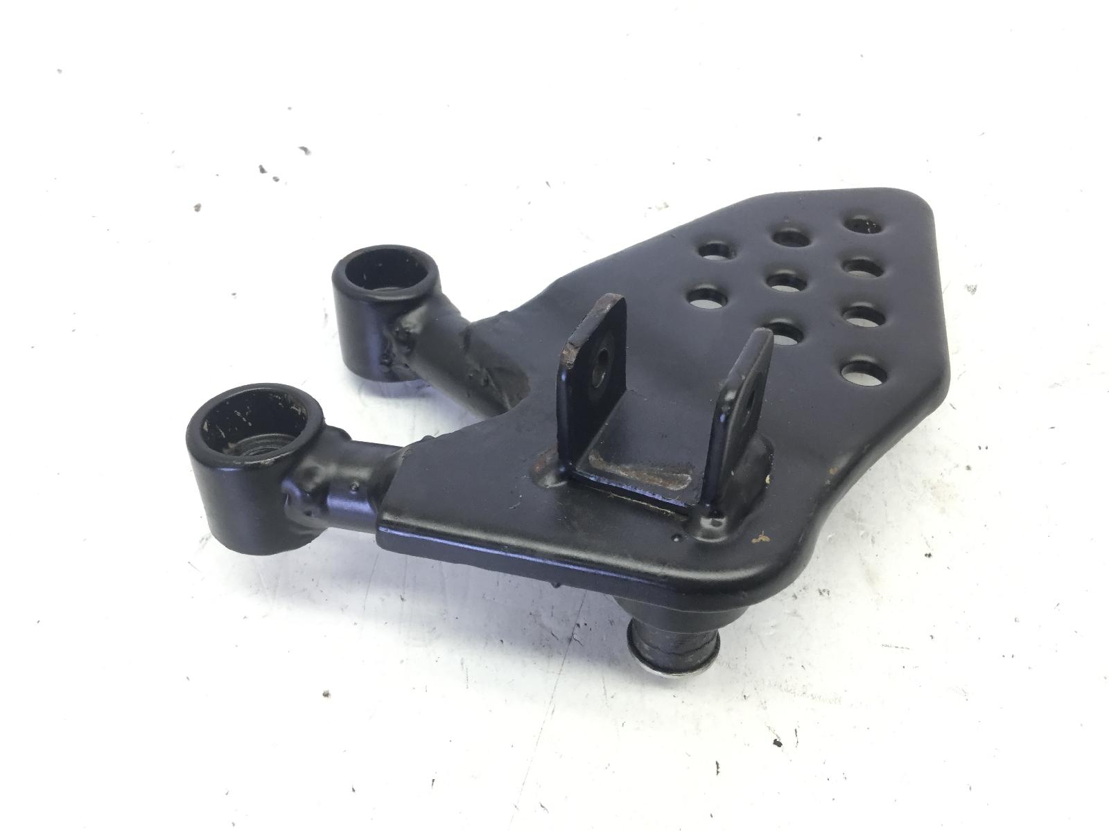 Ksr moto grs 125 staffa supporto pedana anteriore sinistra 2017 2020 va4u1400