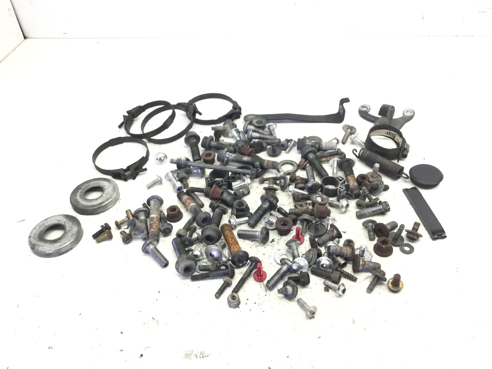 Yamaha yzf r6 600 kit viti bulloni bulloneria telaio assortiti 2003 2004 rj051