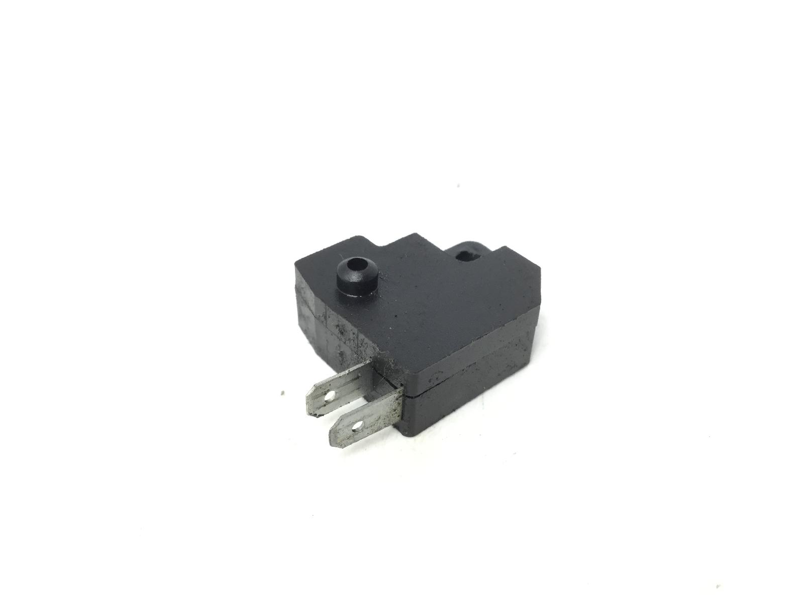 Sym fiddle iii 125 sensore stop microstop freno anteriore destro 2014 2014 xa12w1-it