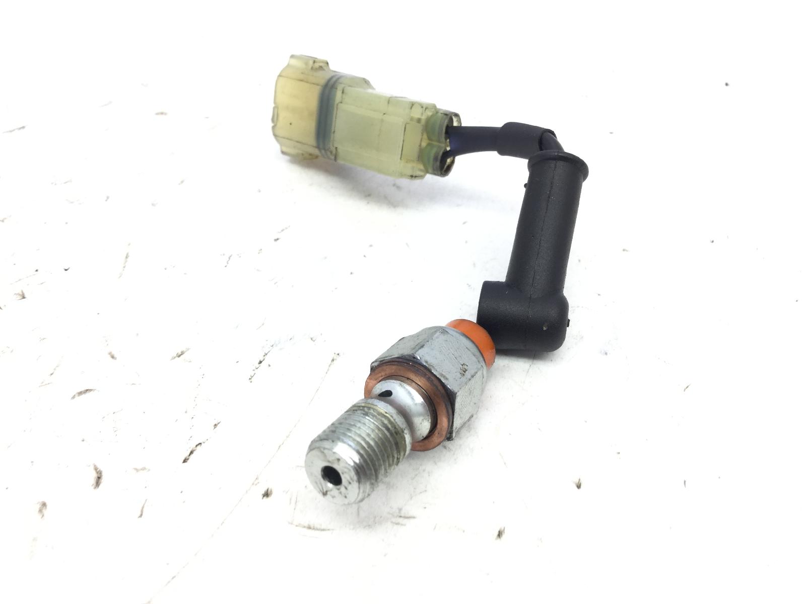 Ktm duke abs 990 sensore stop microstop freno anteriore destro 2025 2025 vbktv9408rm