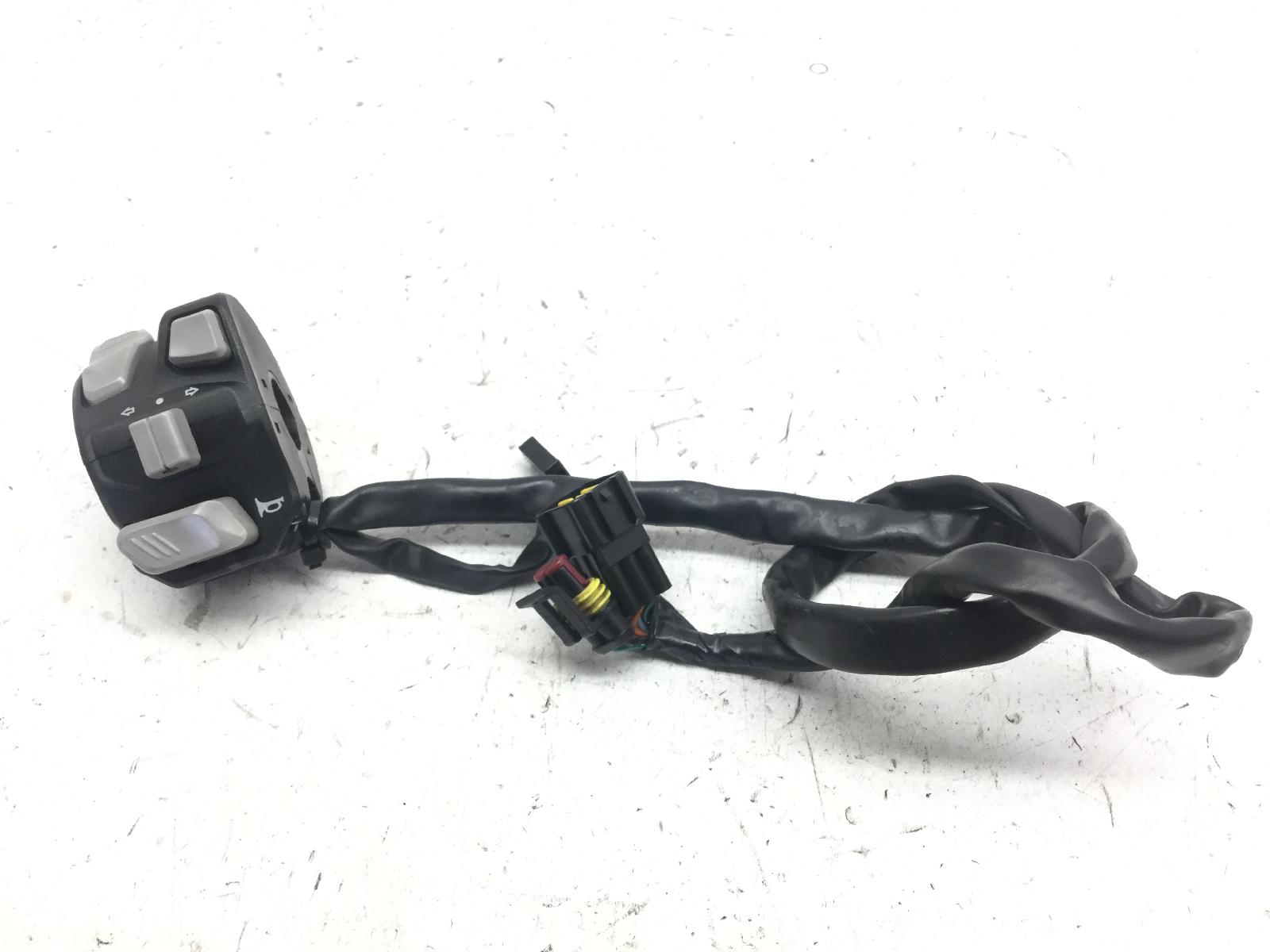 Benelli leoncino 800 devio commutatore frecce sinistro 2023 2023 zbnp37004nbe