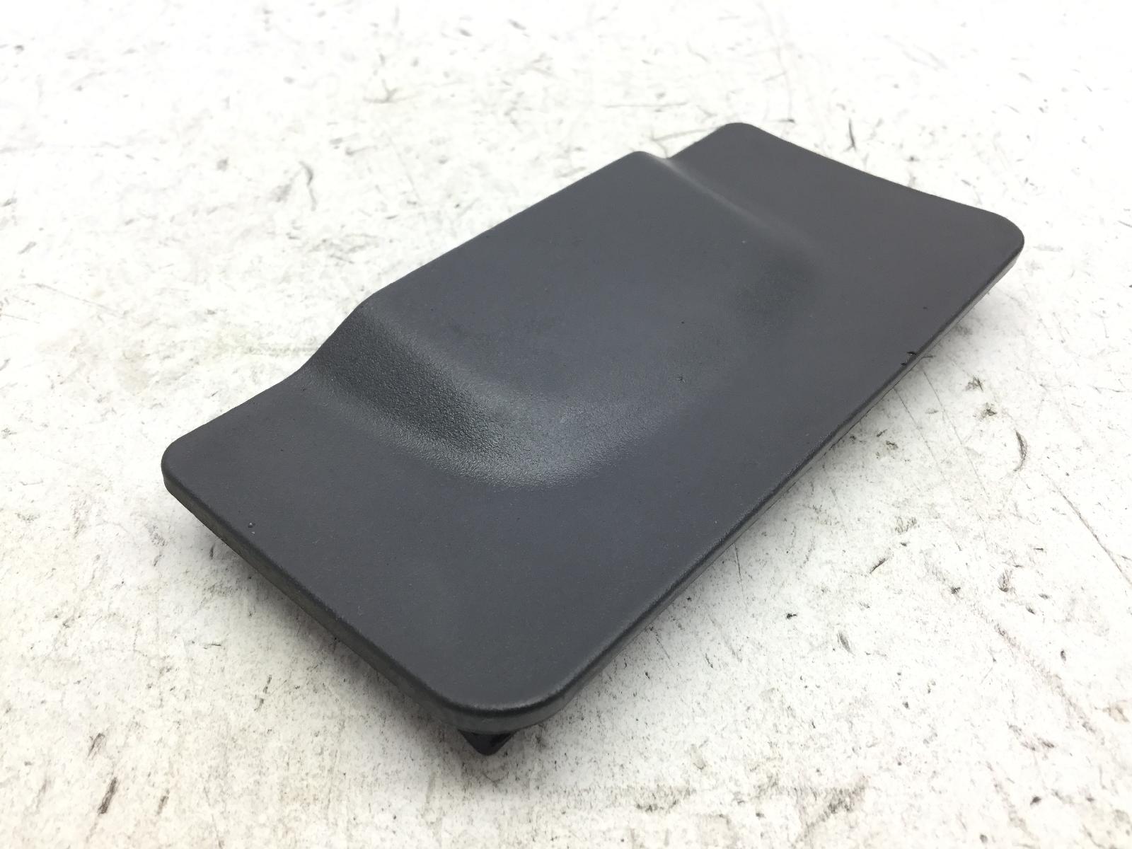 Benelli leoncino 800 tappo coperchio sottosella ispezione regolatore 2023 2023 zbnp37004nbe