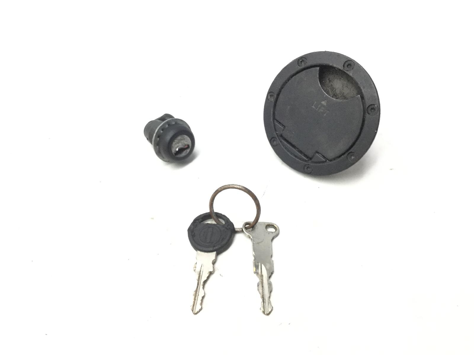 Yamaha aerox yq l e2 50 kit serratura tappo benzina e chiavi 2003 2003 sa144
