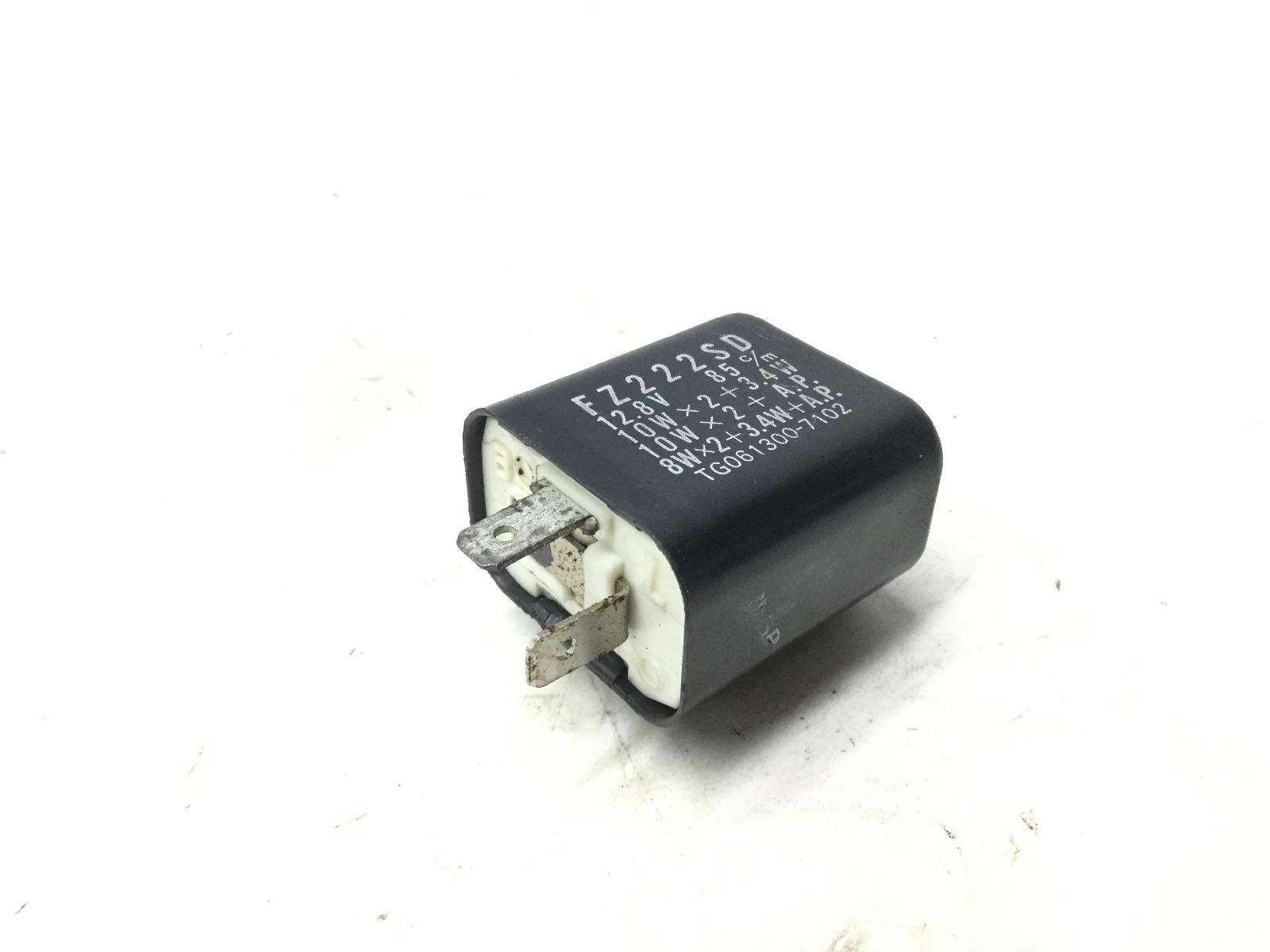 Yamaha aerox yq l e2 50 rele' intermittenza frecce 2003 2003 sa144