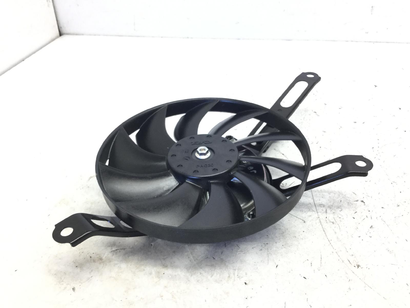 Honda cbr rr abs km0 600 elettroventola radiatore 2024 2026 pc69a4rk