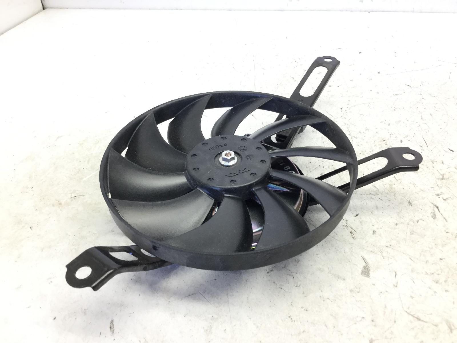 Honda cbr rr abs km0 600 elettroventola radiatore 2024 2026 pc69a4rk