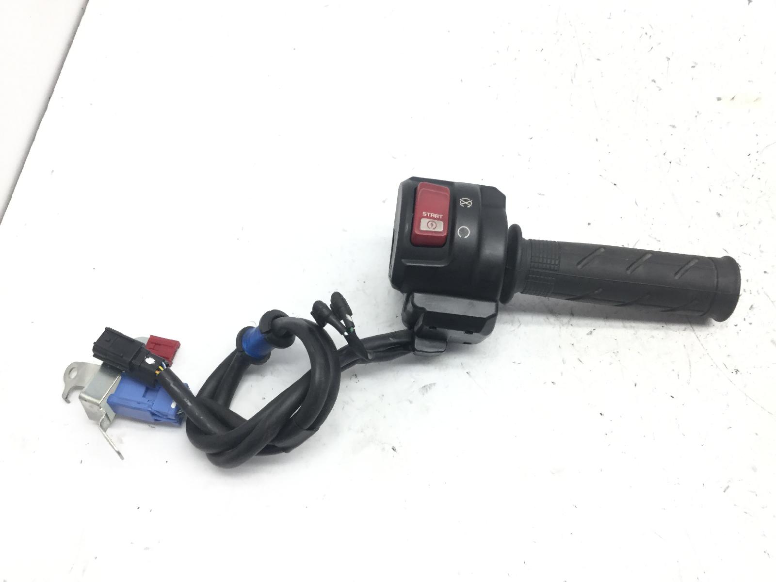 Honda cbr rr abs km0 600 devio commutatore accensione destro e manopola 2024 2026 pc69a4rk