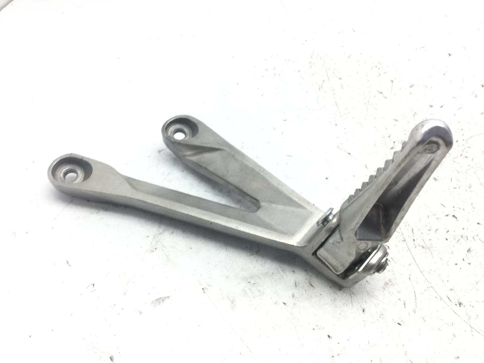Honda cbr rr abs km0 600 pedana poggiapiede posteriore sinistro e staffa 2024 2026 pc69a4rk