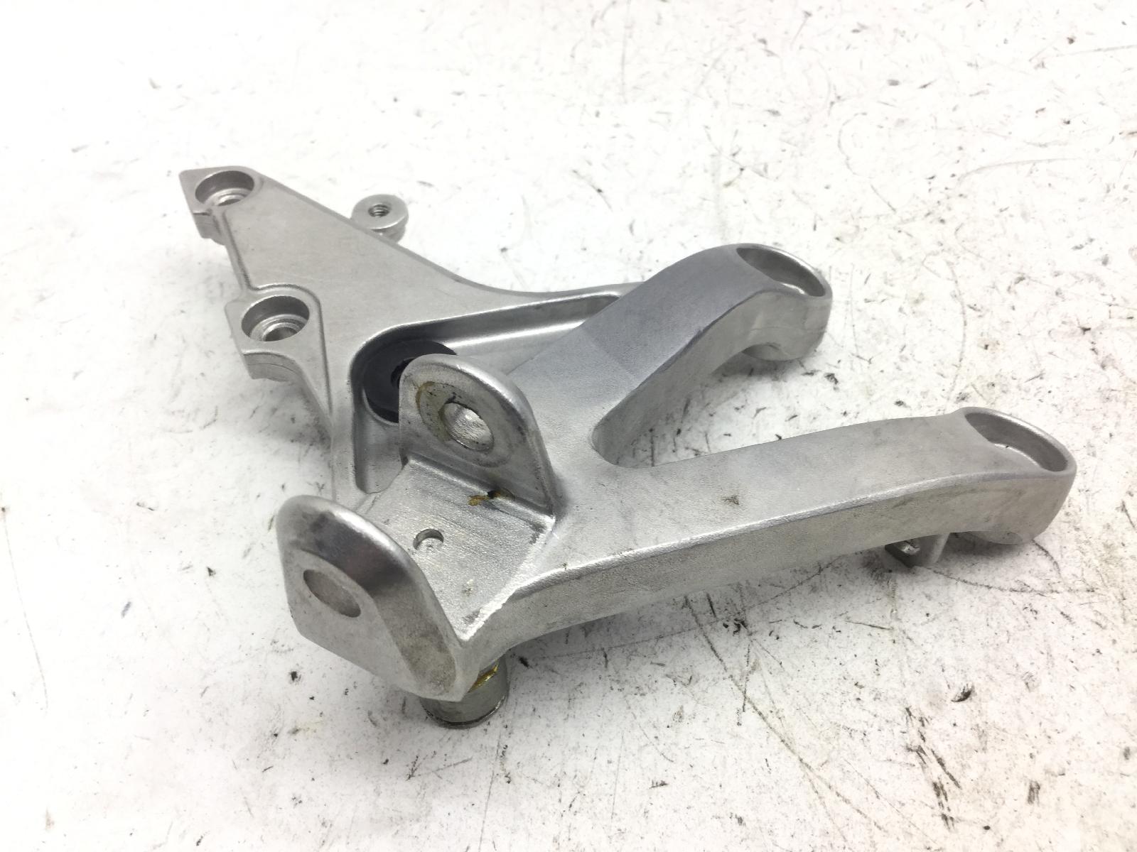 Honda cbr rr abs km0 600 staffa supporto pedana anteriore destra 2024 2026 pc69a4rk