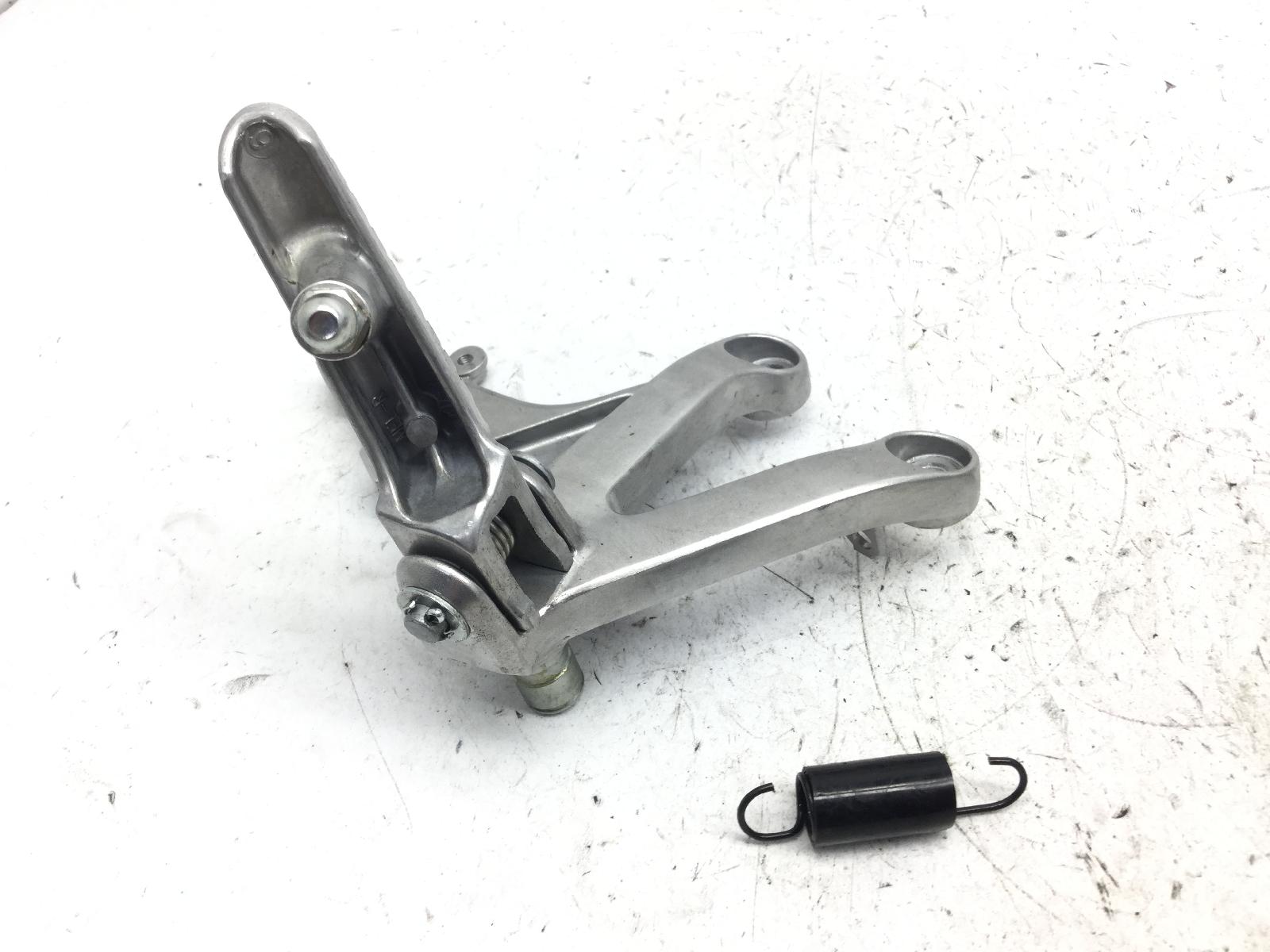 Honda cbr rr abs km0 600 pedana poggiapiede anteriore destra e staffa 2024 2026 pc69a4rk