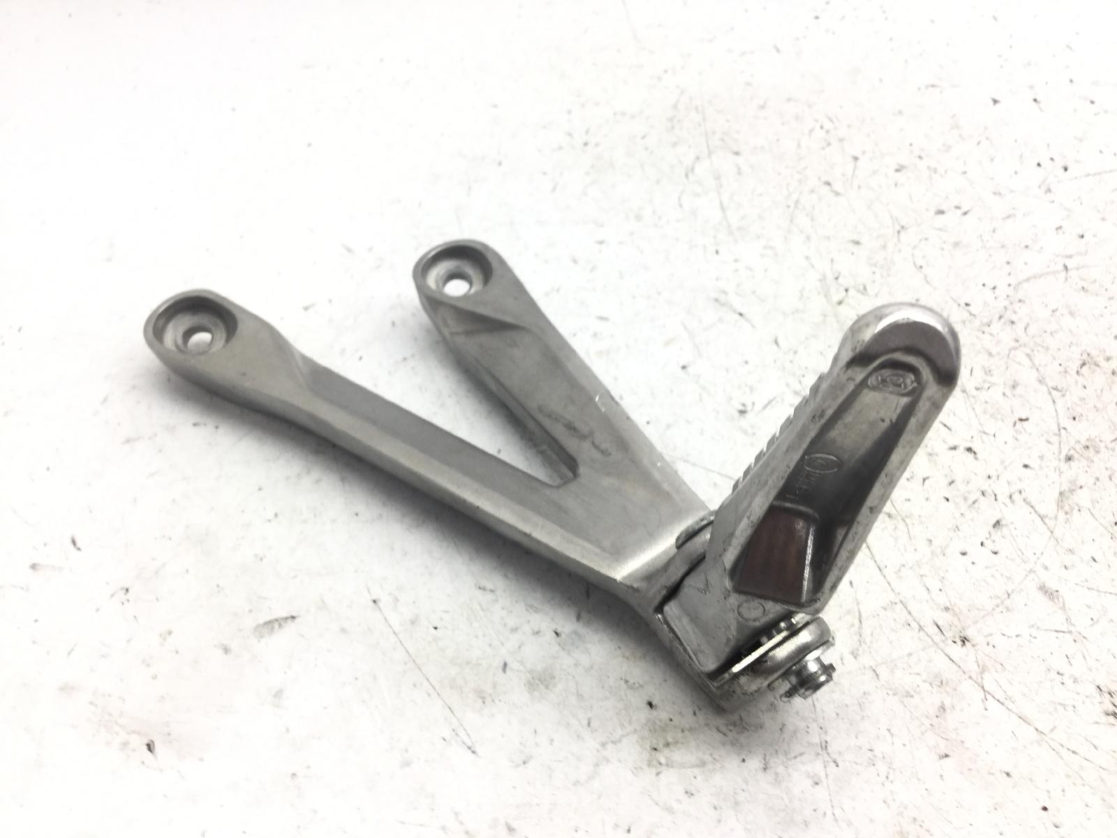 Honda cbr rr abs km0 600 pedana poggiapiede posteriore sinistra e staffa 2024 2026 pc69a4rk