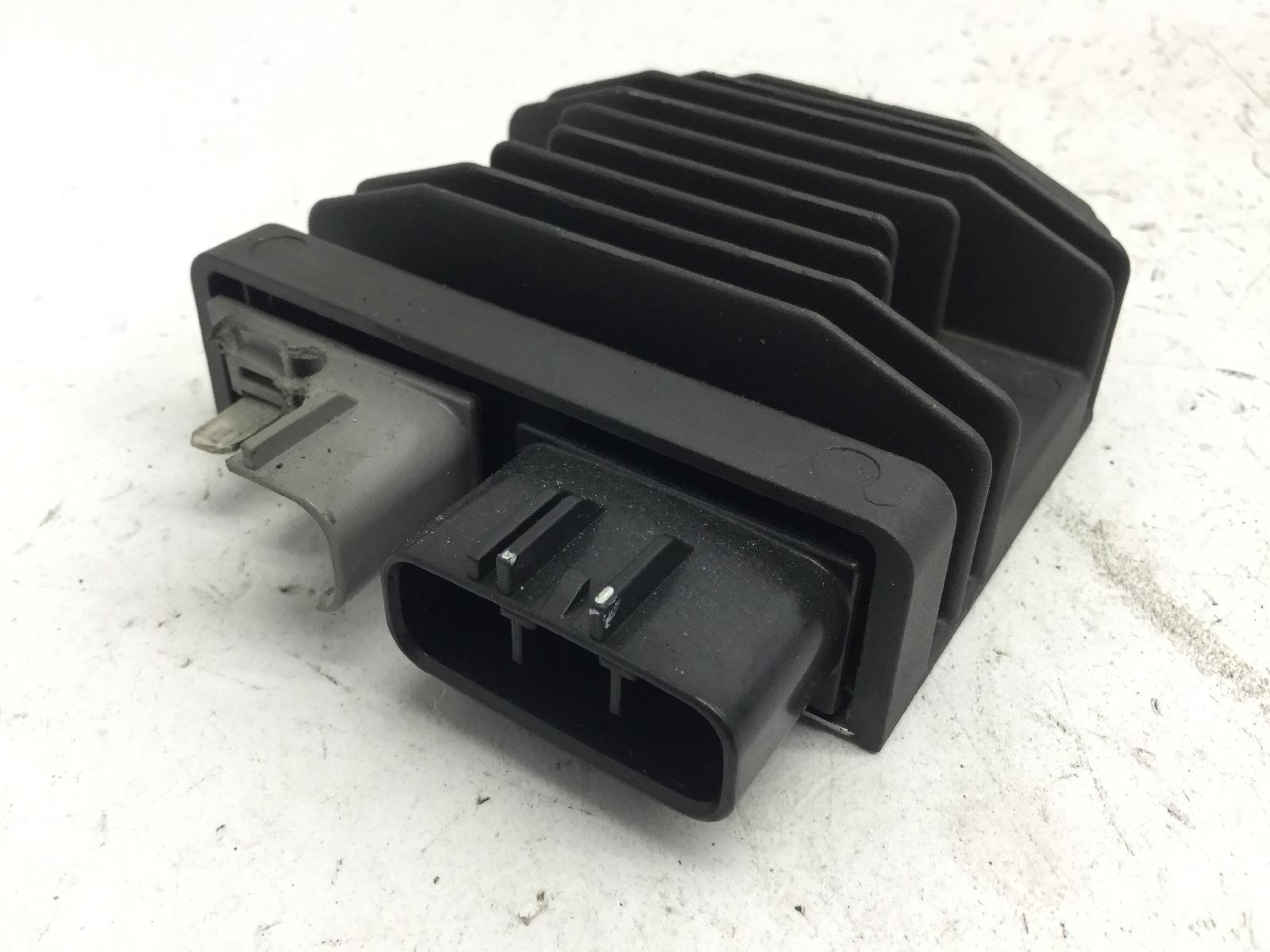 Honda cbr rr abs km0 600 regolatore di tensione 2024 2026 pc69a4rk