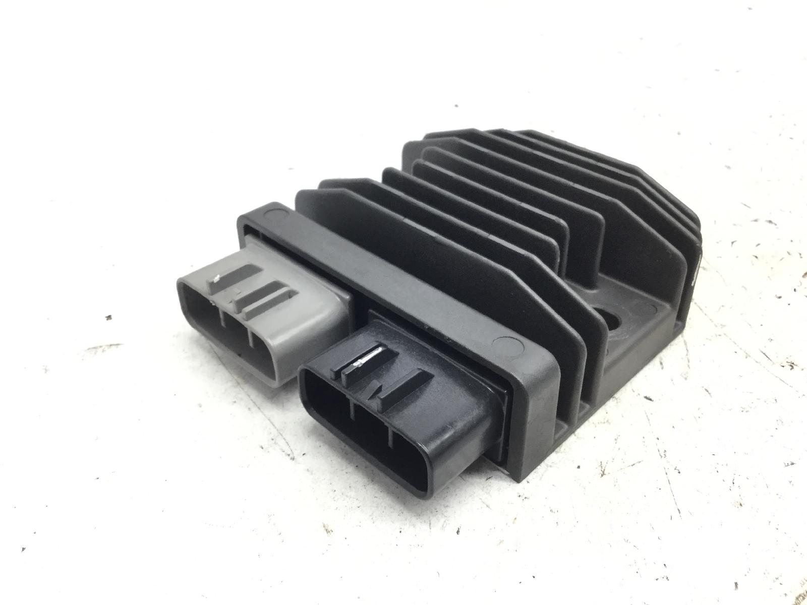 Honda cbr rr abs km0 600 regolatore di tensione 2024 2026 pc69a4rk