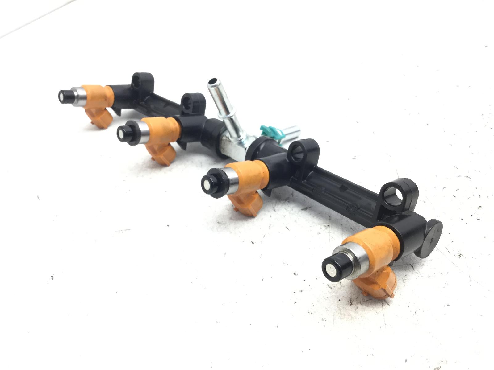 Honda cbr rr abs km0 600 iniettori e tubo regolazione benzina carburante 2024 2026 pc69a4rk