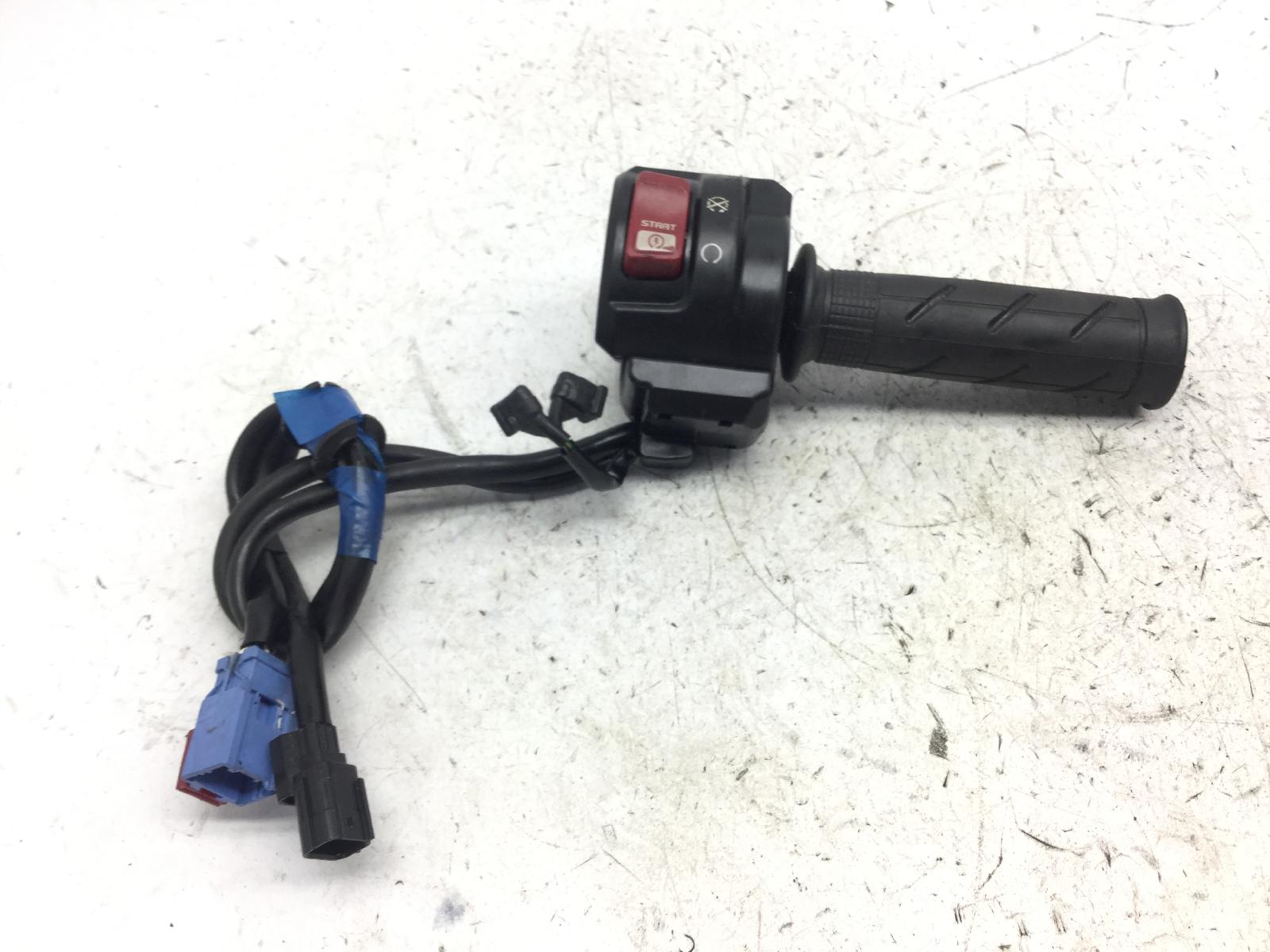 Honda cbr rr abs km0 600 devio commutatore accensione destro e manopola 2024 2026 pc69a4rk