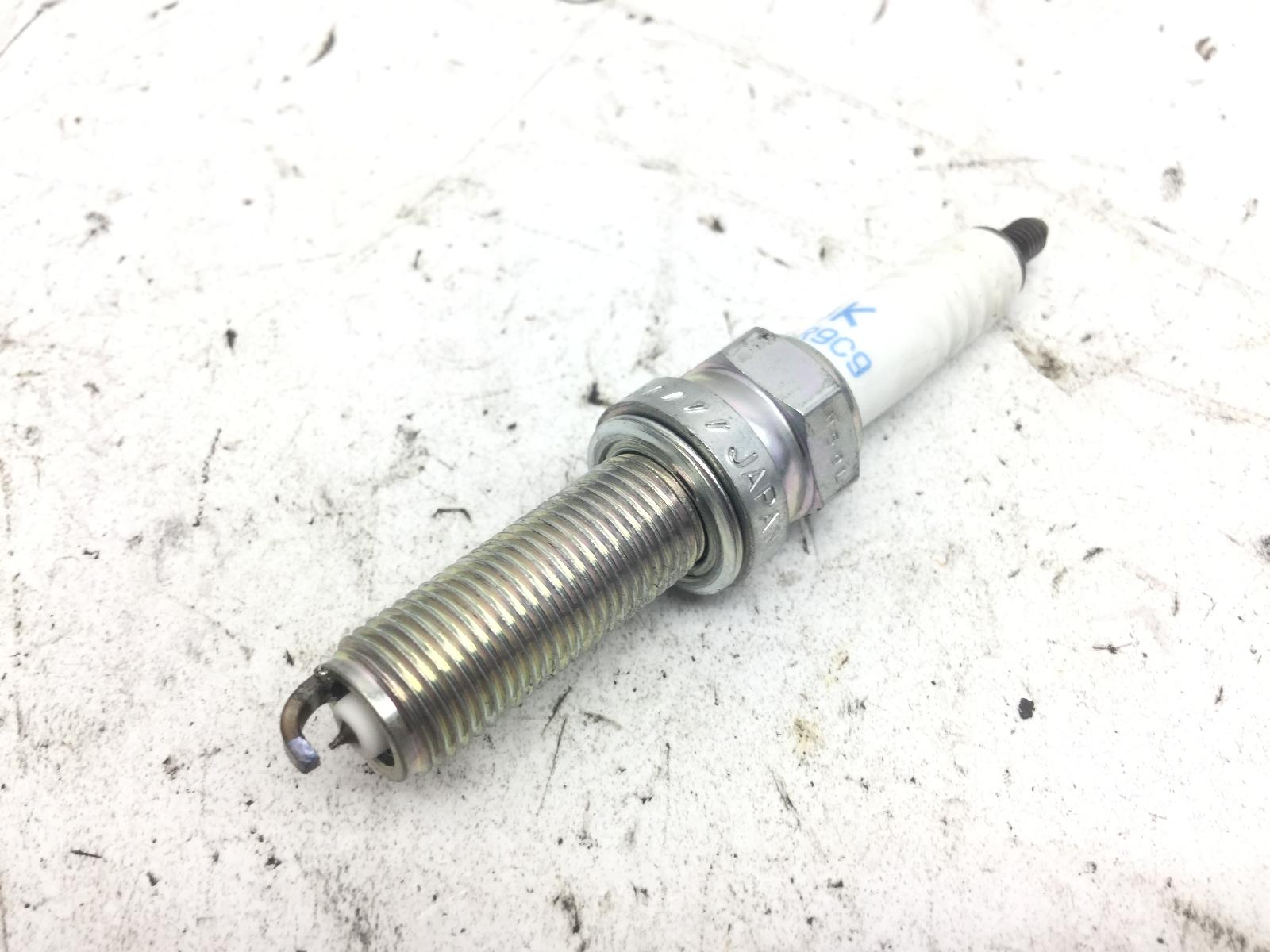 Honda cbr rr abs km0 600 candela ngk silmar9c9 2024 2026 pc69a4rk