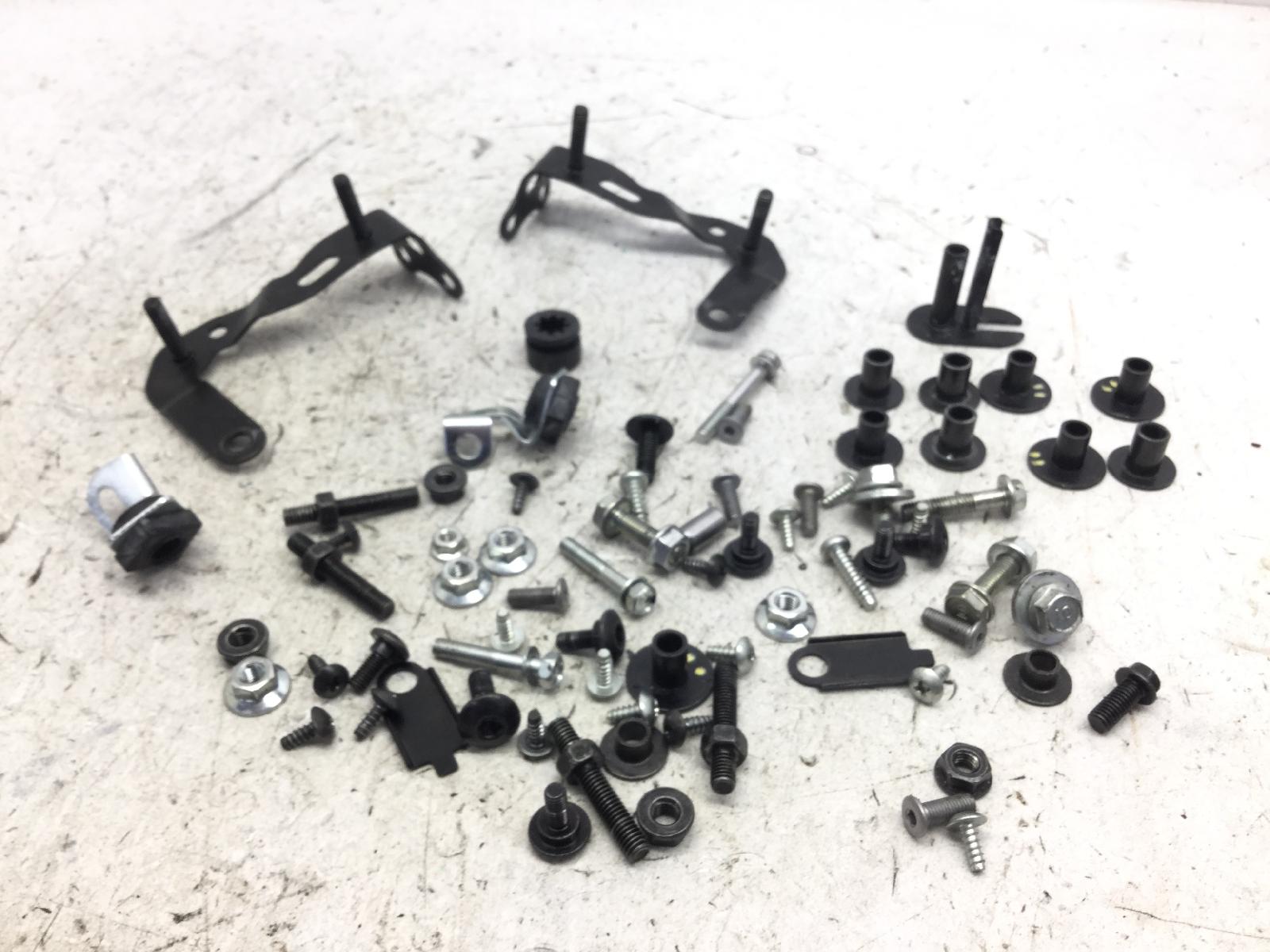 Honda cbr rr abs km0 600 staffe e kit viti bulloni assortiti 2024 2026 pc69a4rk