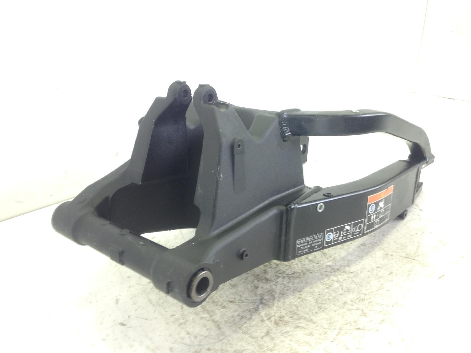 Honda cbr rr abs km0 600 forcellone posteriore - ammaccatura 2024 2026 pc69a4rk