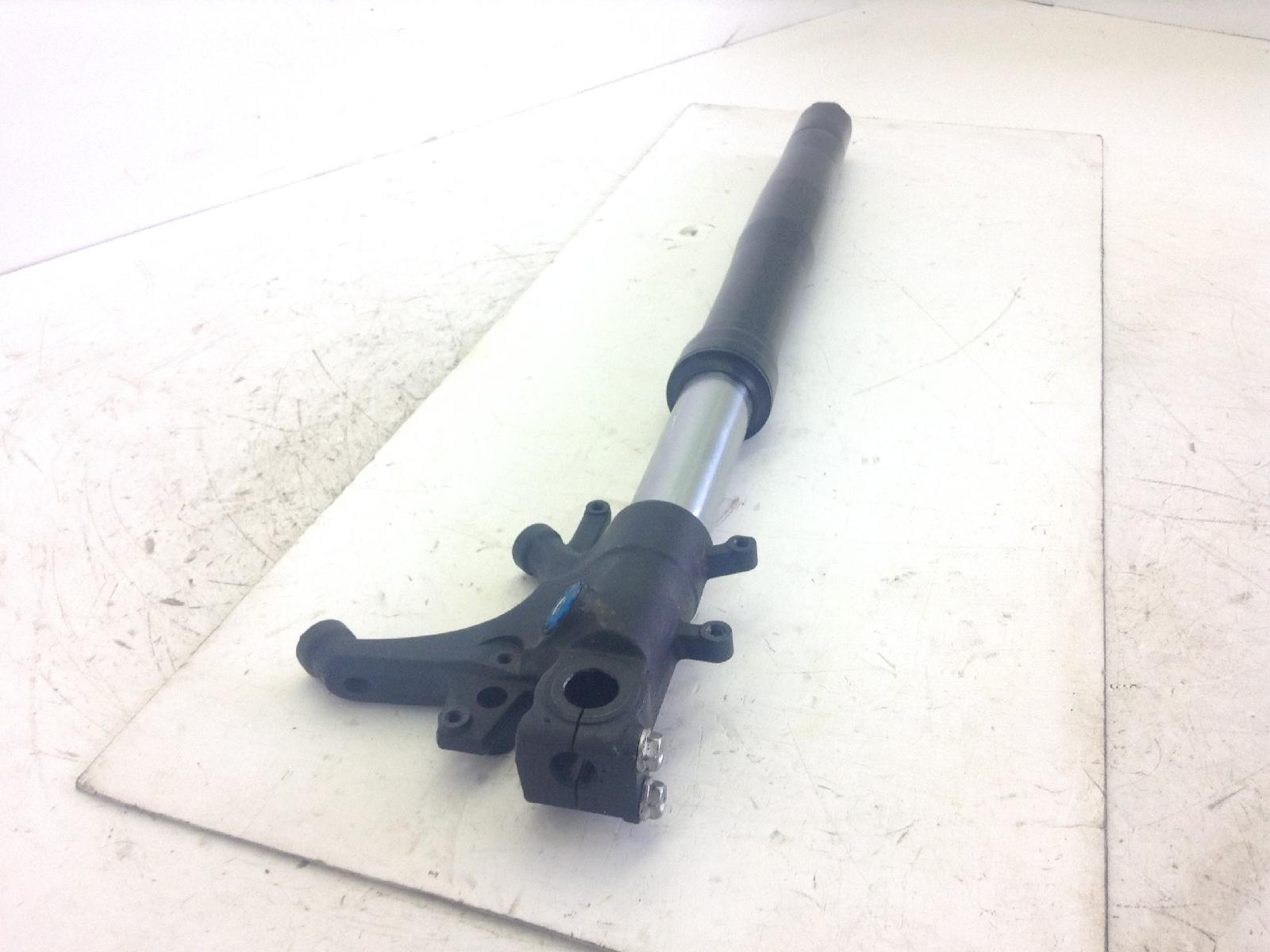 Honda cbr rr abs km0 600 forcella destra - per recupero parti 2024 2026 pc69a4rk