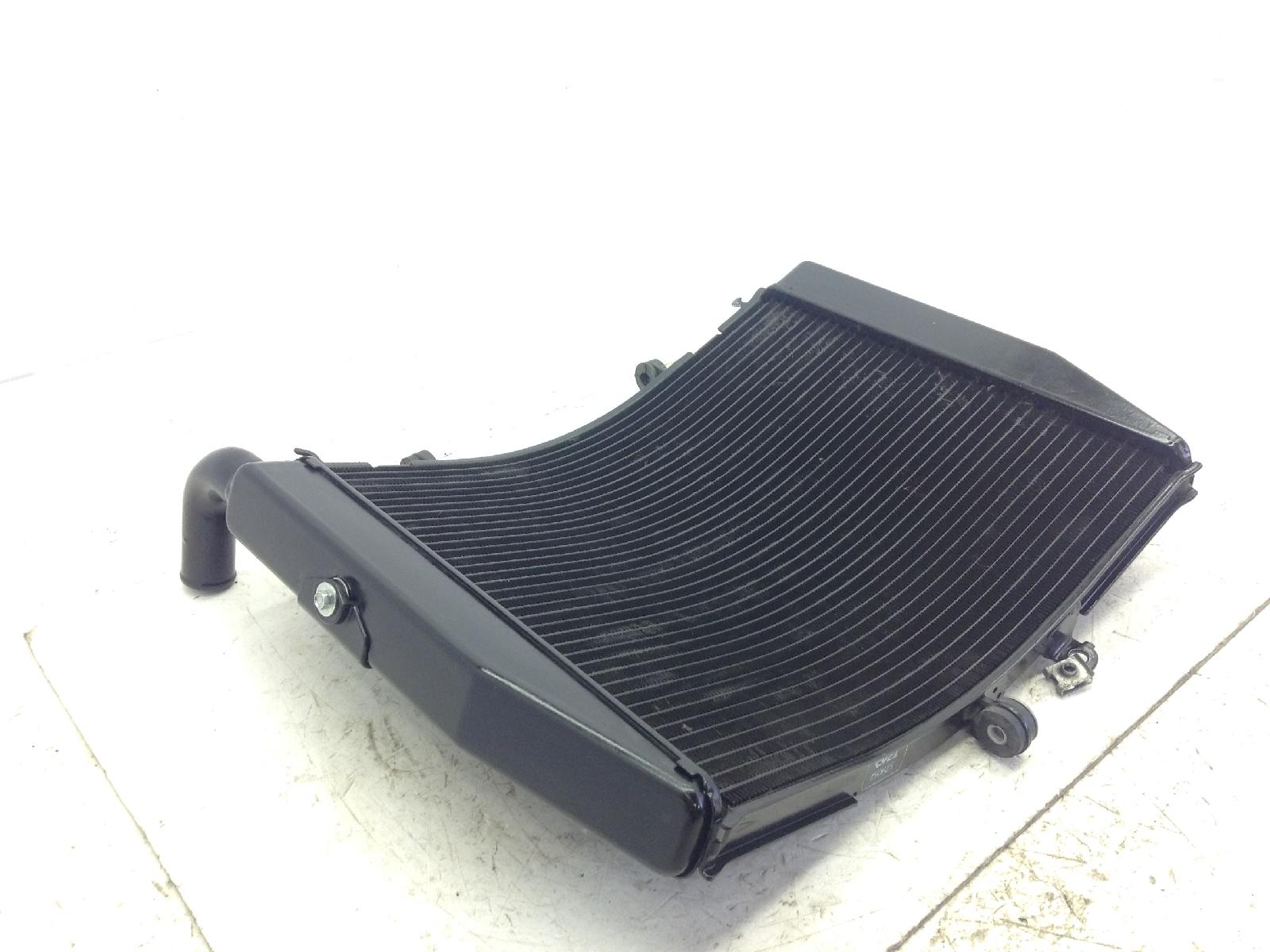 Honda cbr rr abs km0 600 radiatore acqua liquido raffreddamento motore 2024 2026 pc69a4rk