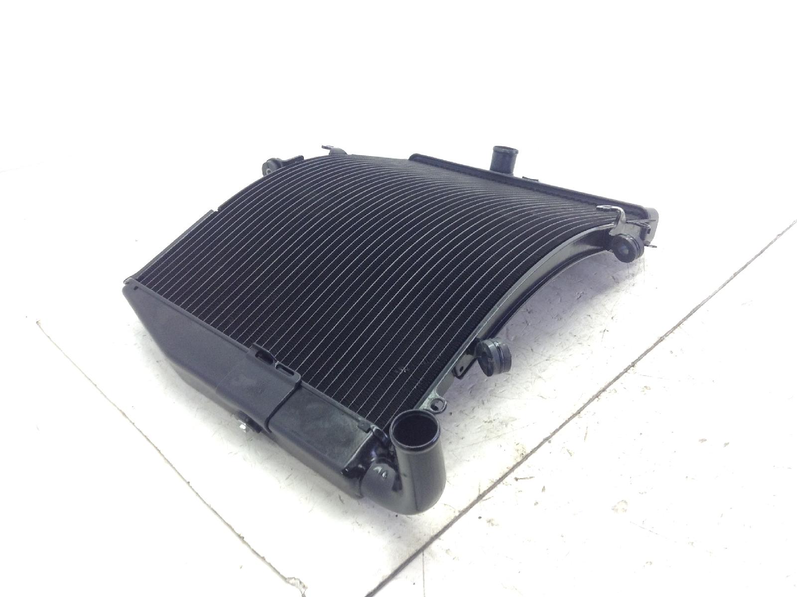 Honda cbr rr abs km0 600 radiatore acqua raffreddamento motore - difetti 2024 2026 pc69a4rk