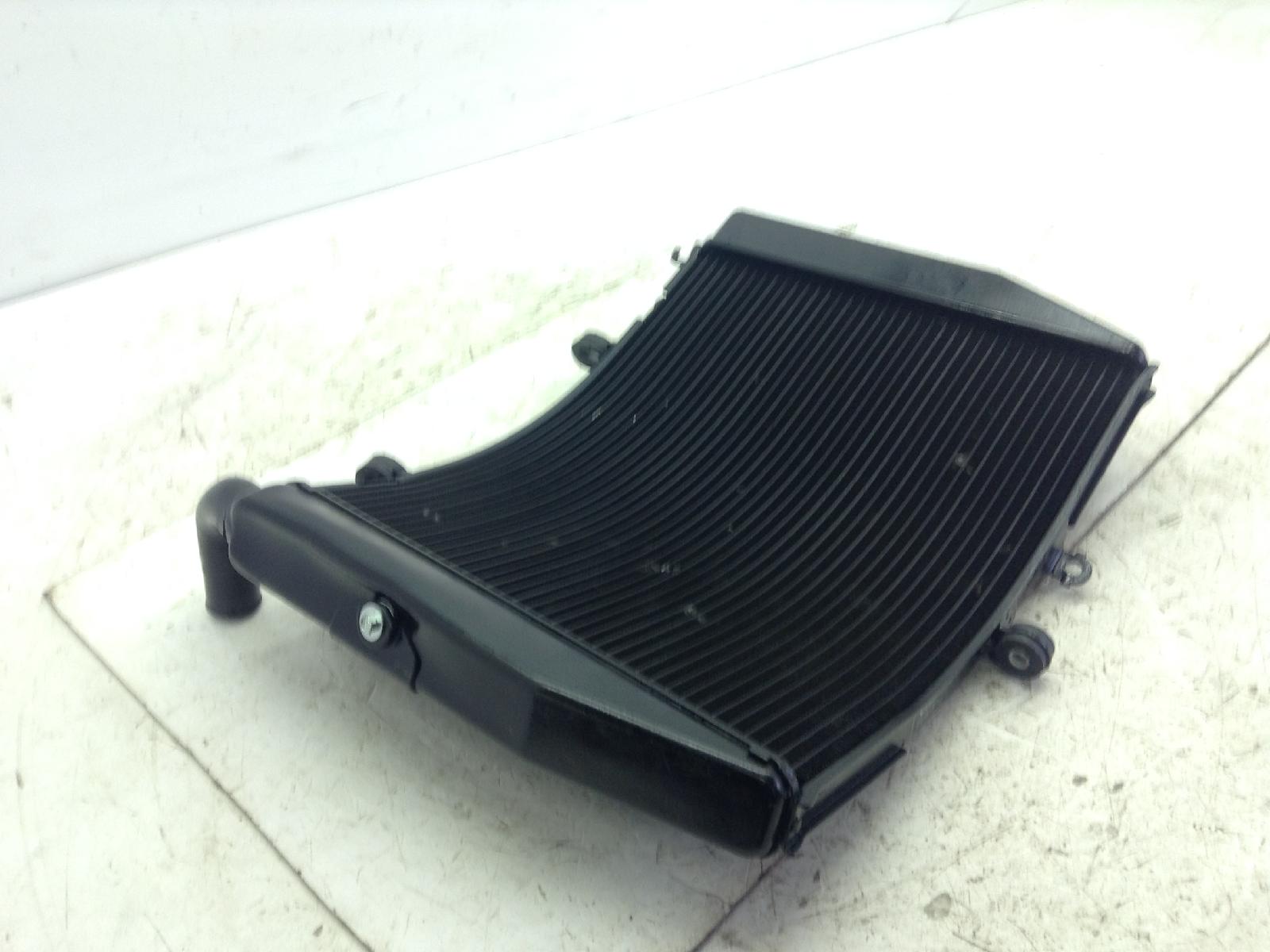 Honda cbr rr abs km0 600 radiatore acqua raffreddamento motore - perdita 2024 2026 pc69a4rk