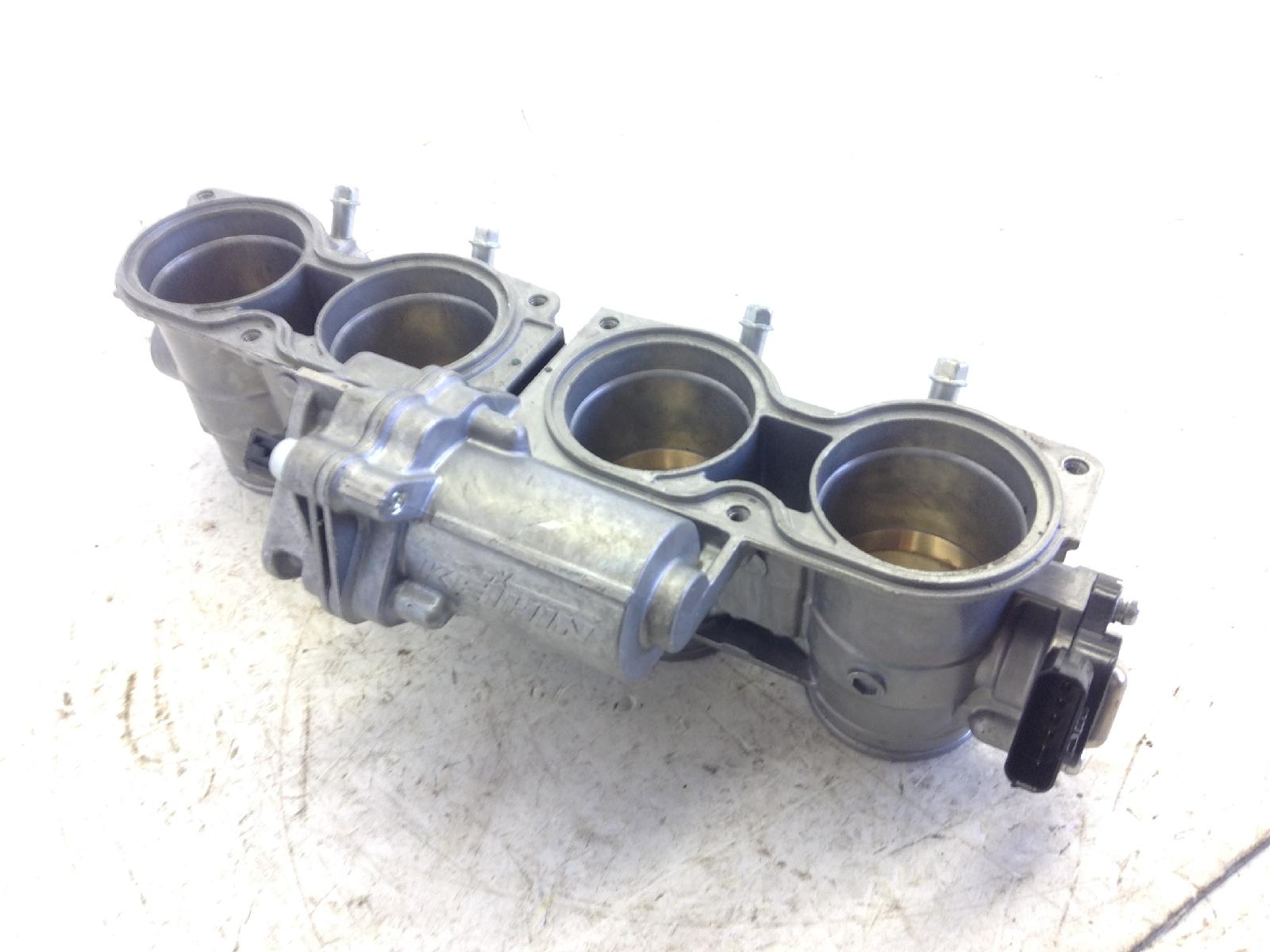 Honda cbr rr abs km0 600 corpo farfallato - connettore rotto 2024 2026 pc69a4rk