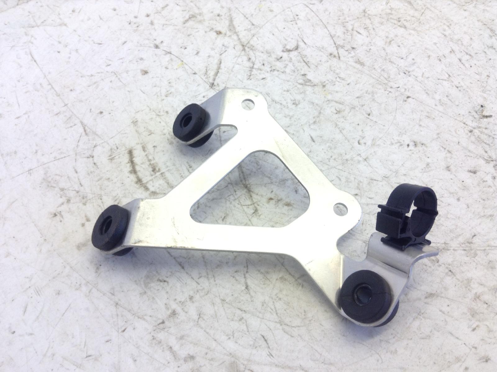 Honda cbr rr abs km0 600 staffa supporto regolatore di tensione 2024 2026 pc69a4rk