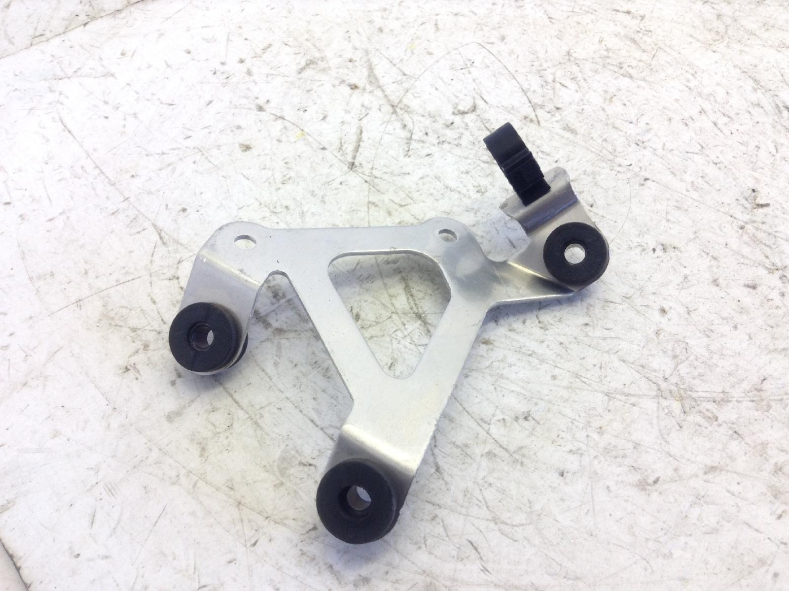 Honda cbr rr abs km0 600 staffa supporto regolatore di tensione 2024 2026 pc69a4rk