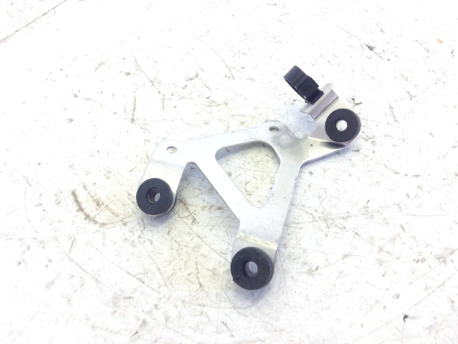 Honda cbr rr abs km0 600 staffa supporto regolatore di tensione 2024 2026 pc69a4rk