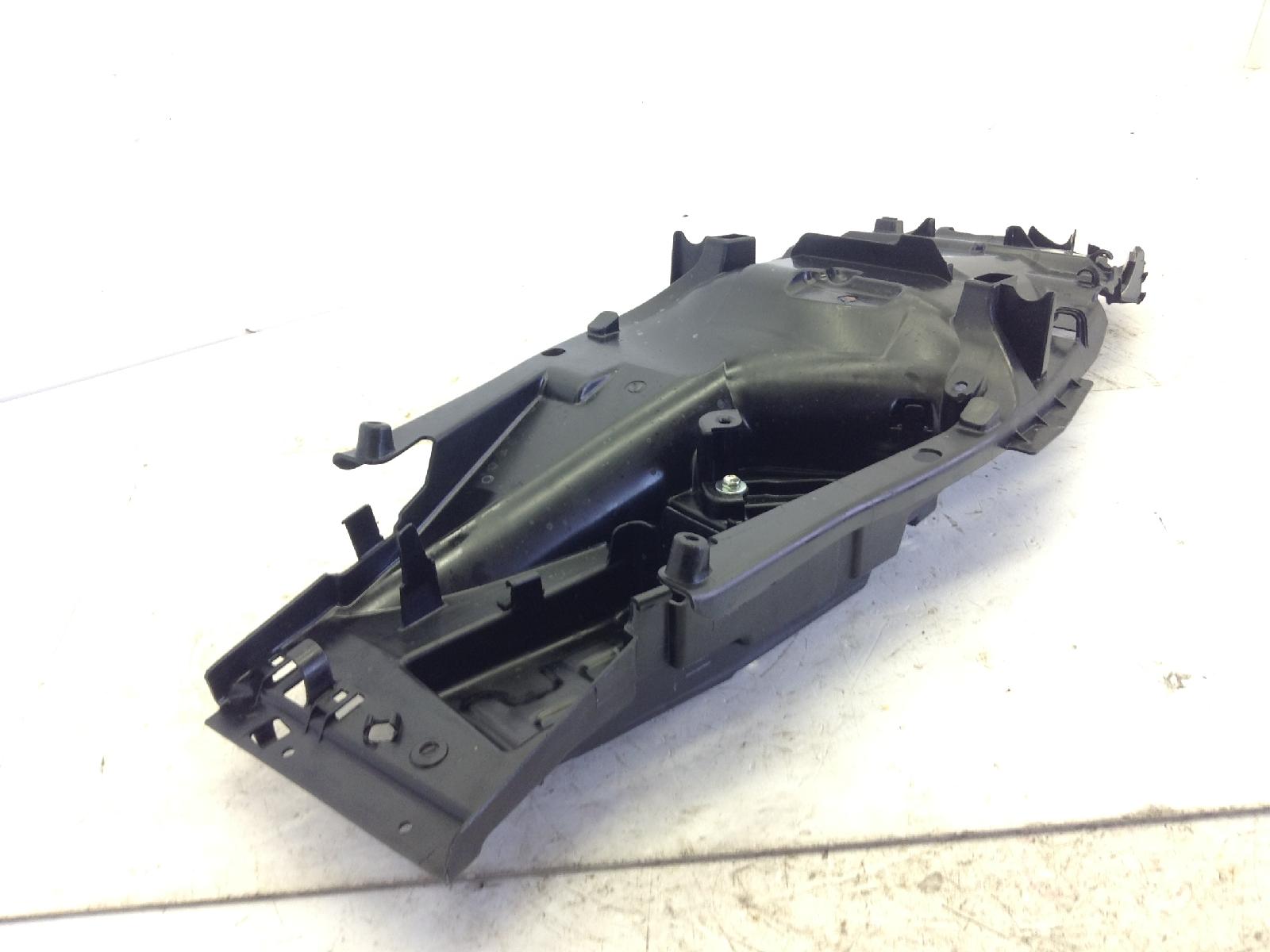 Honda cbr rr abs km0 600 parafango posteriore interno sottocoda 2024 2026 pc69a4rk